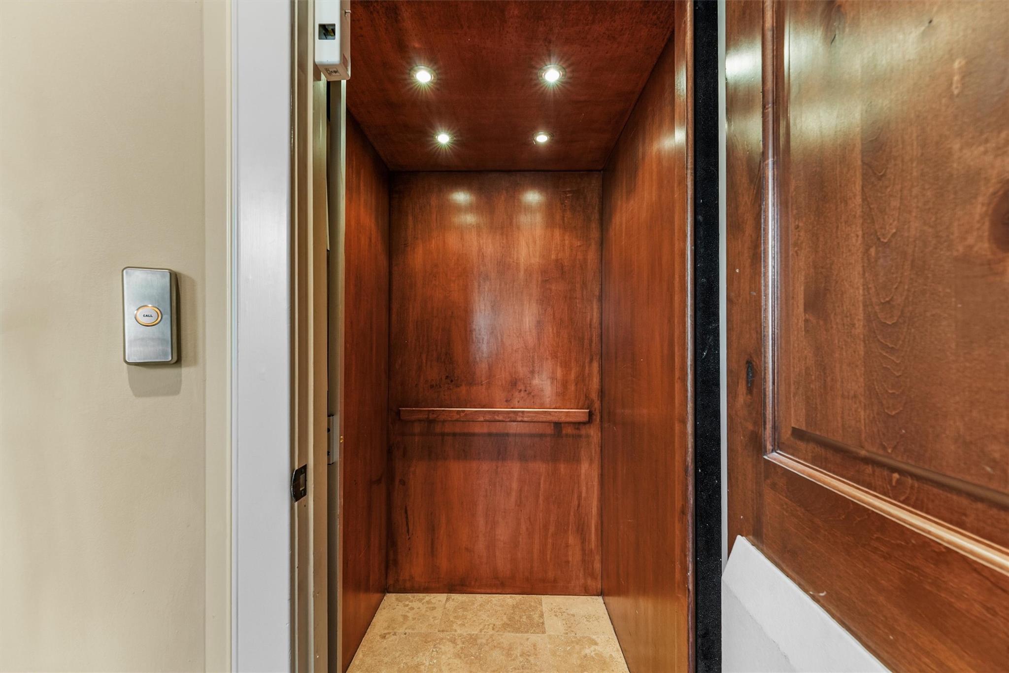 303 Calle Sevilla Place