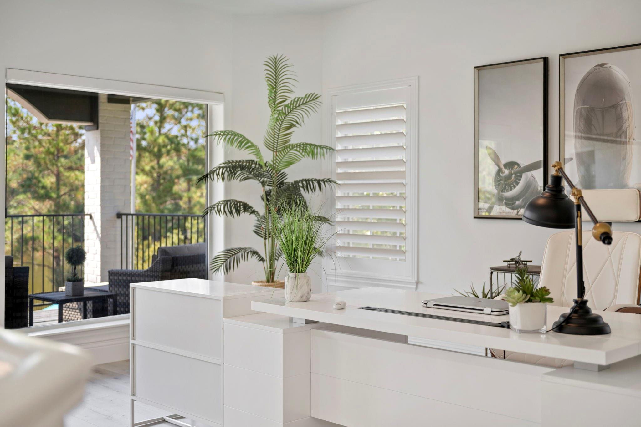 9822 Crestwater Circle