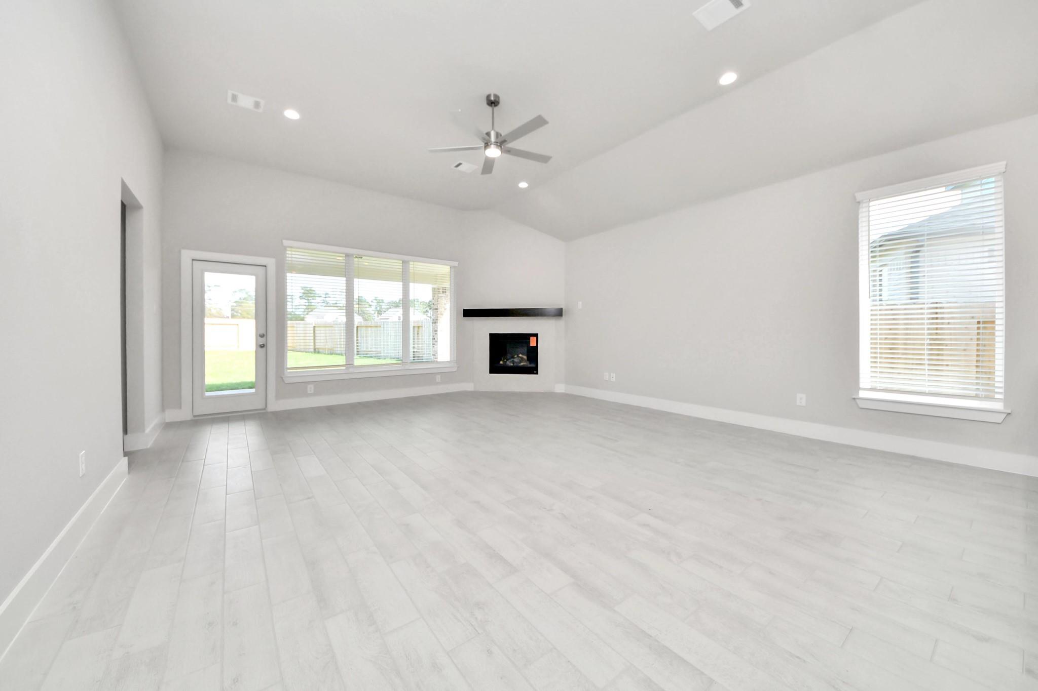 6207 Vista View Lane