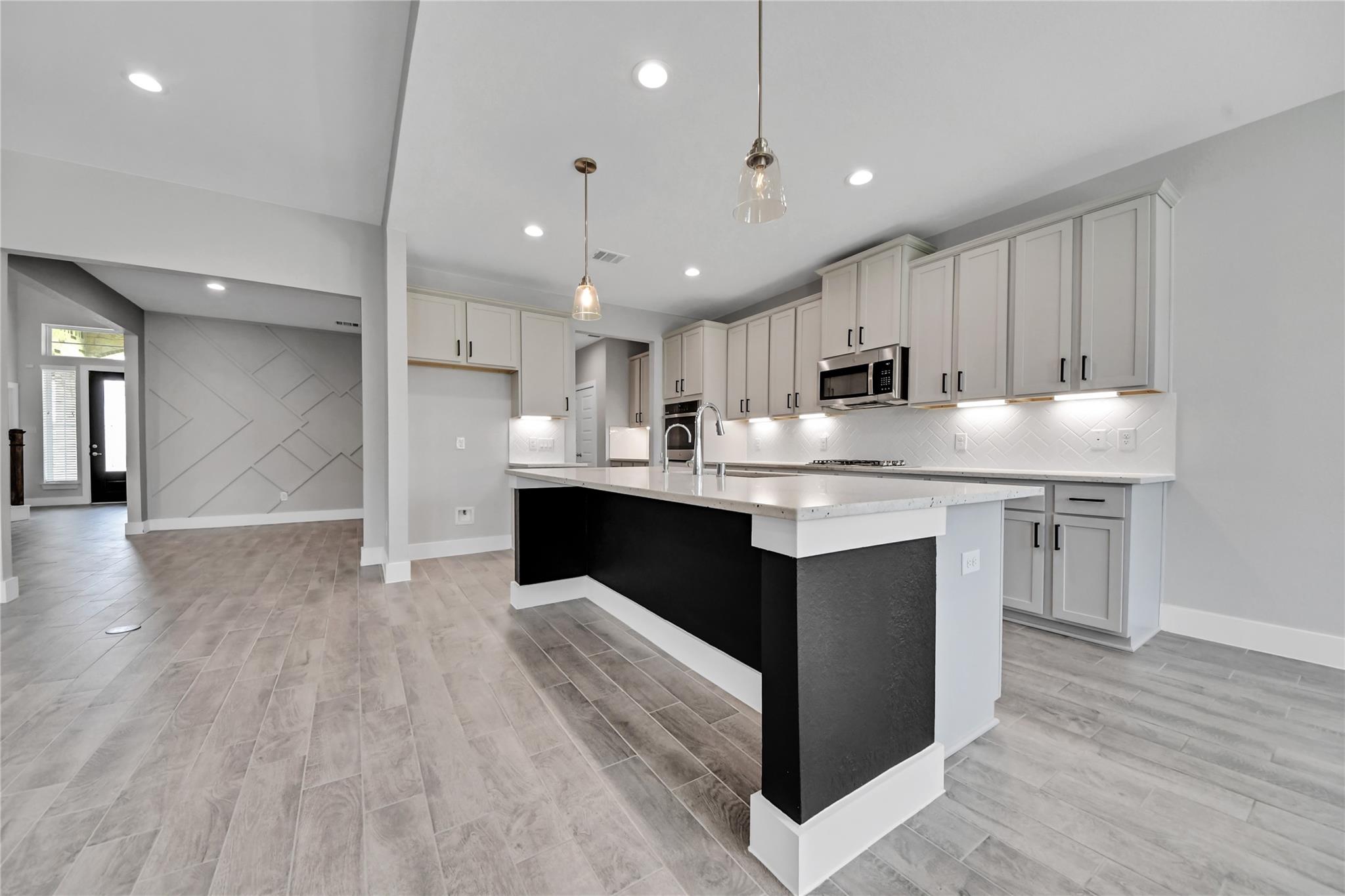23619 Iris Field Court