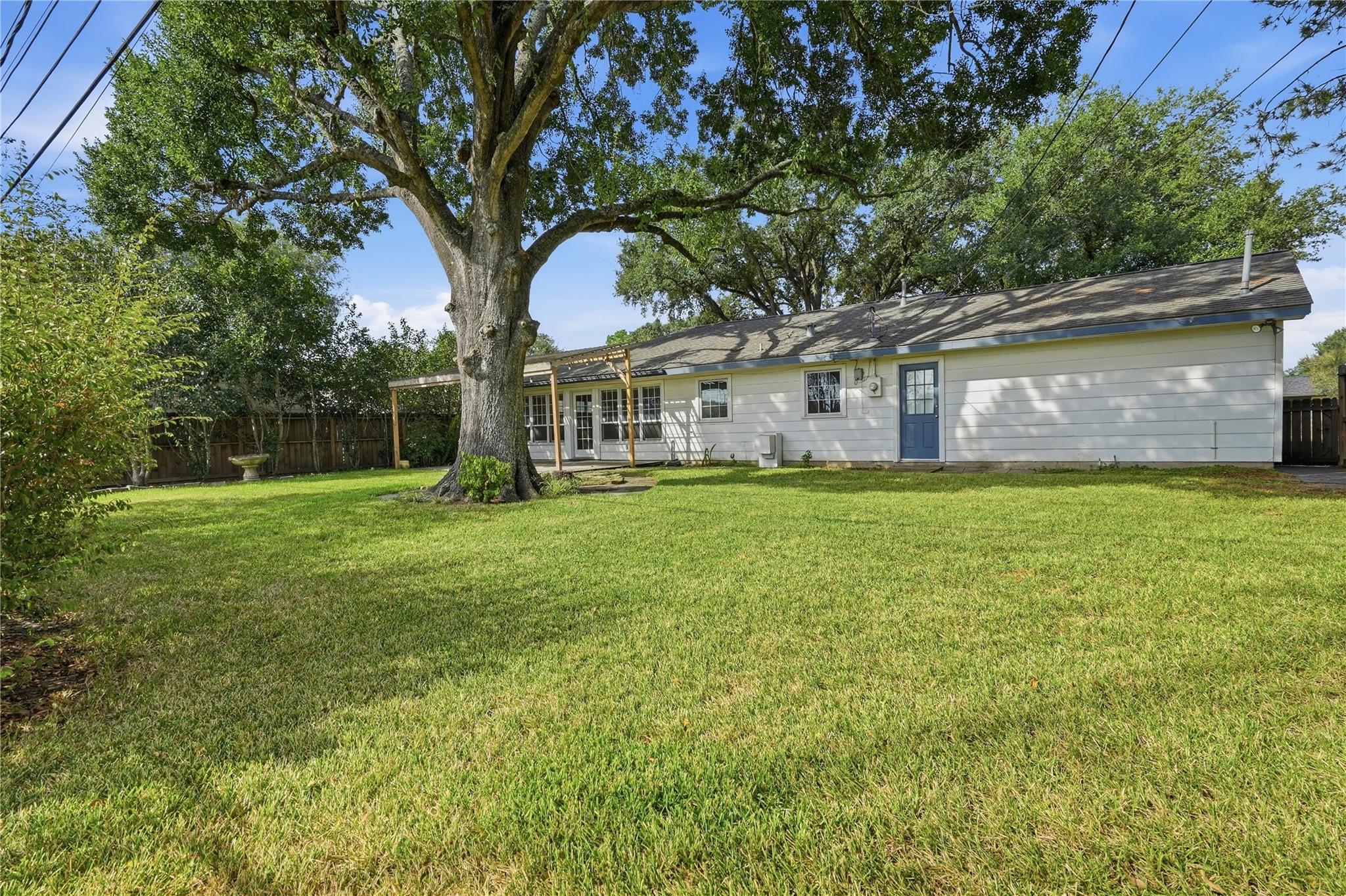 9811 Greenwillow Street