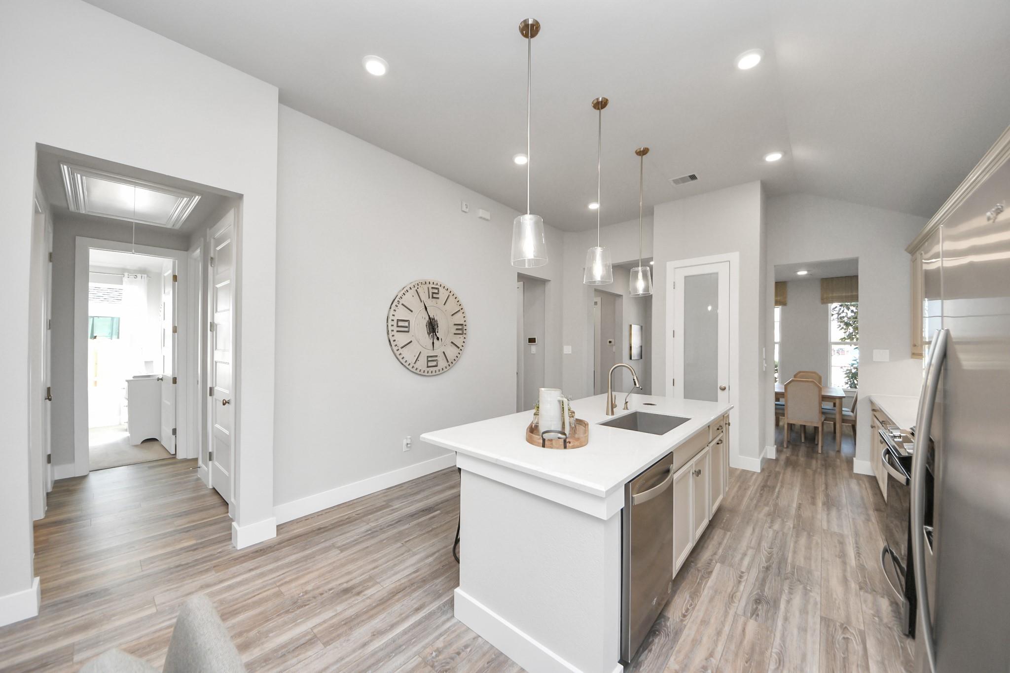 5014 Mesa Cove Drive