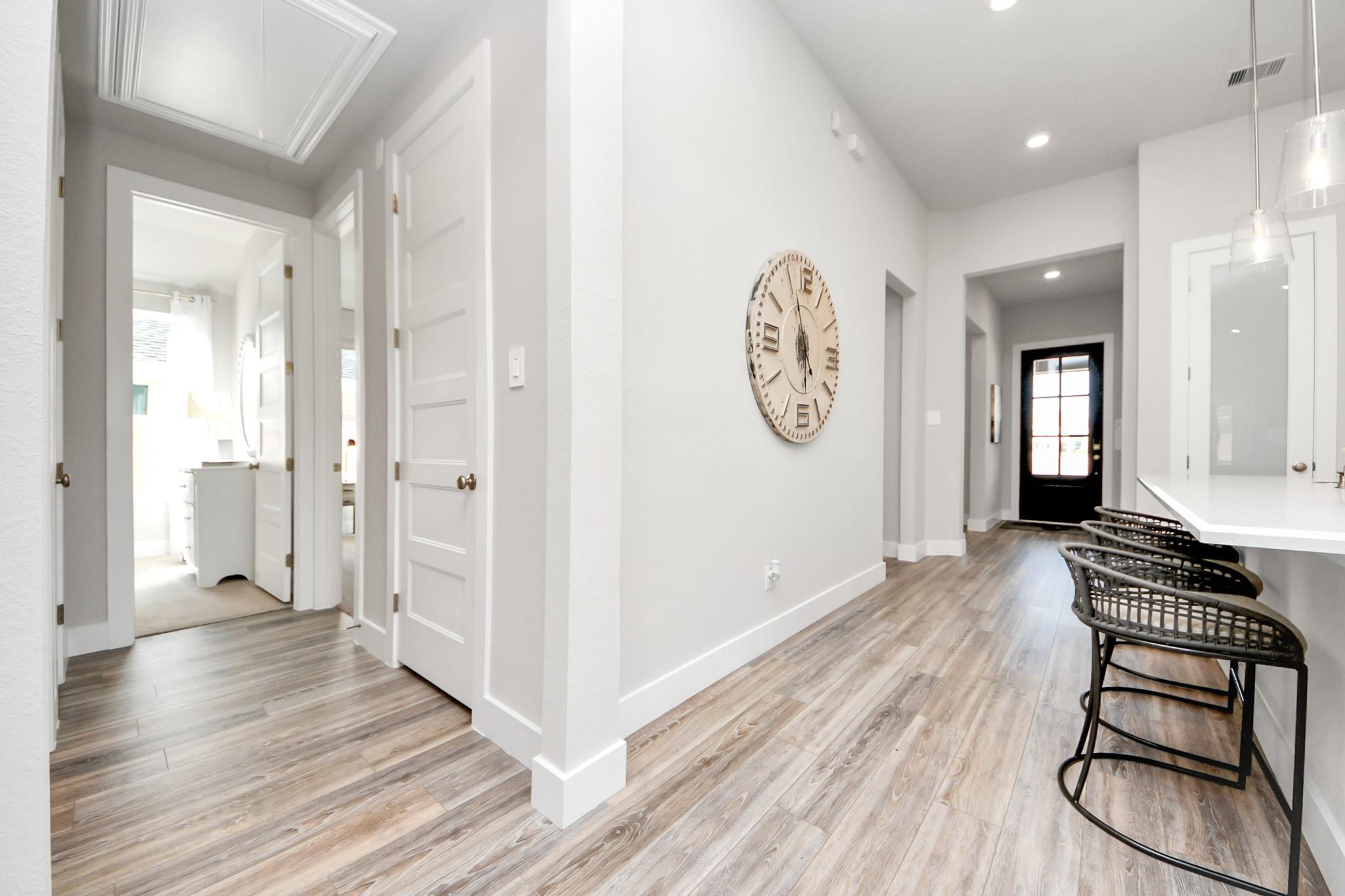 5014 Mesa Cove Drive