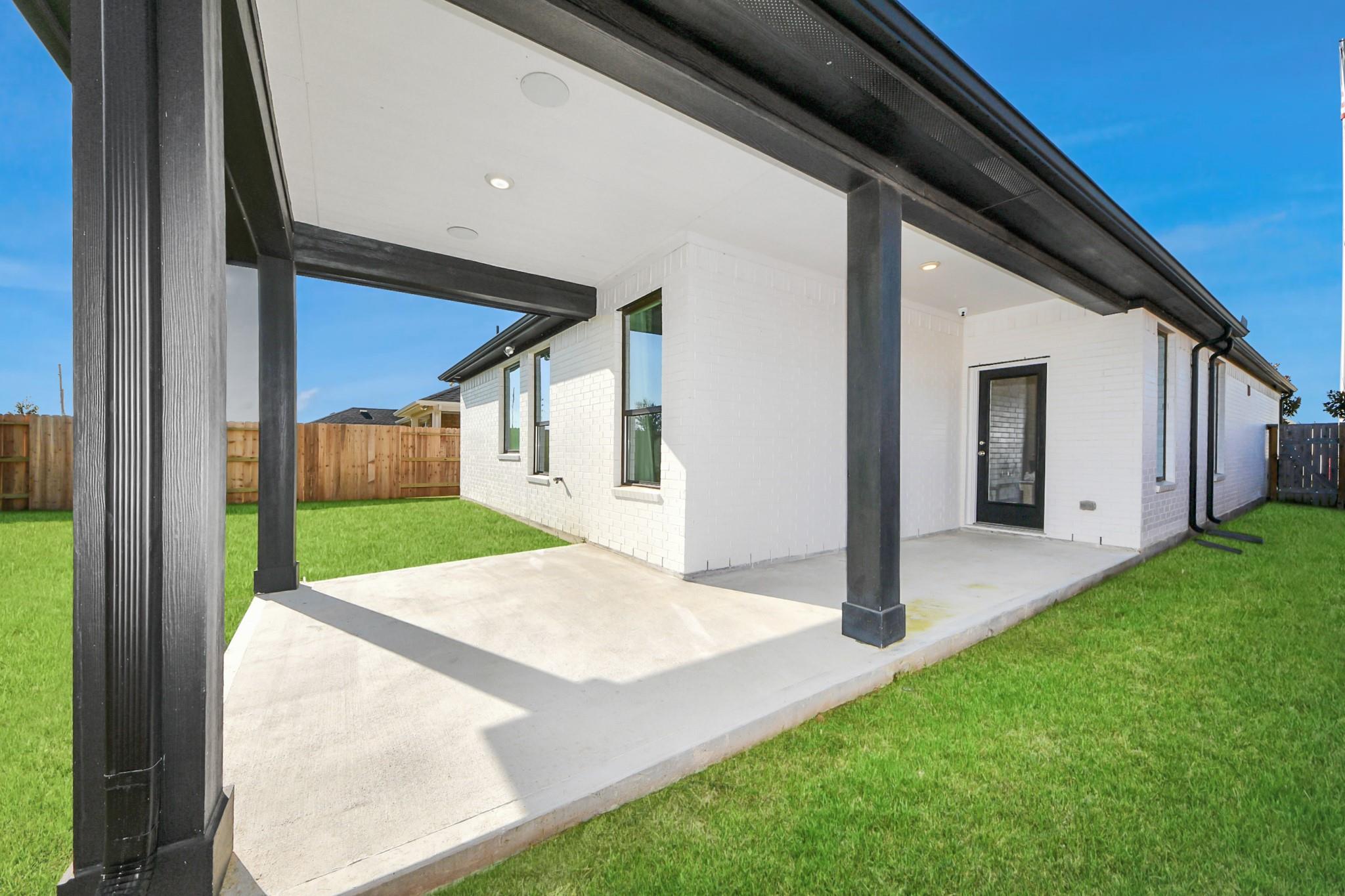 5014 Mesa Cove Drive