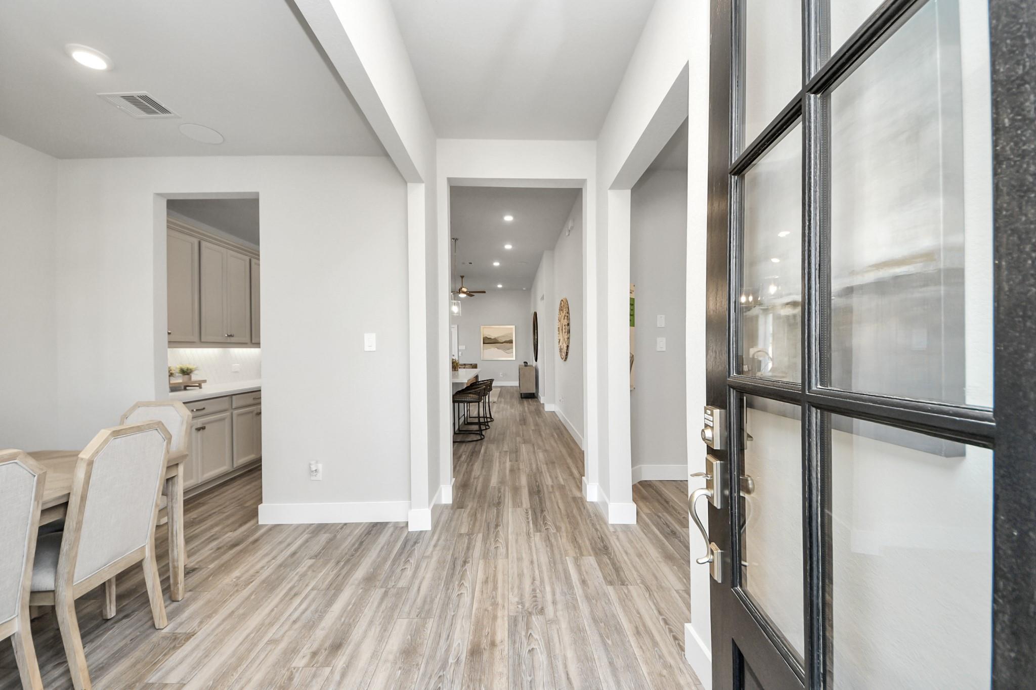 5014 Mesa Cove Drive