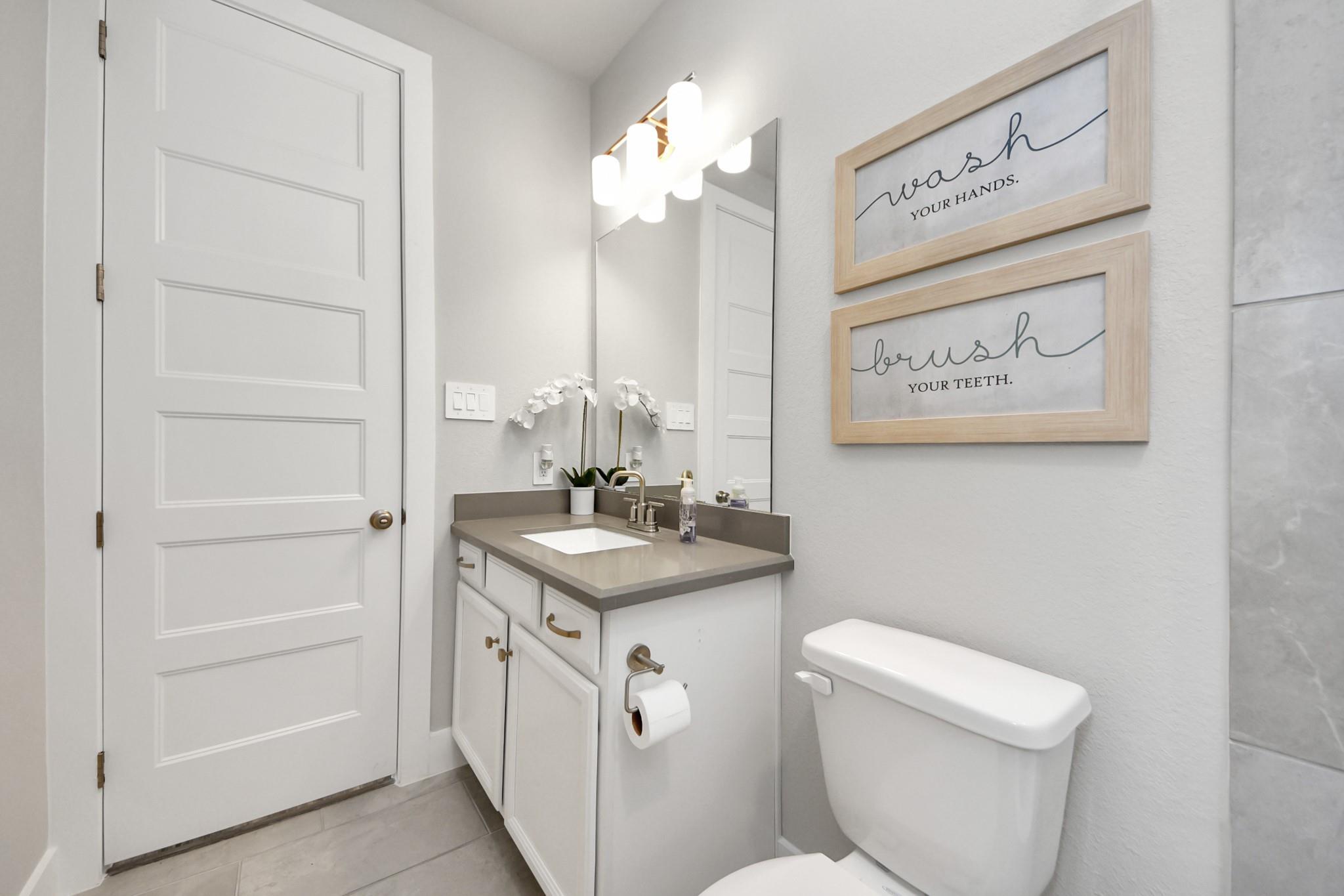 5014 Mesa Cove Drive