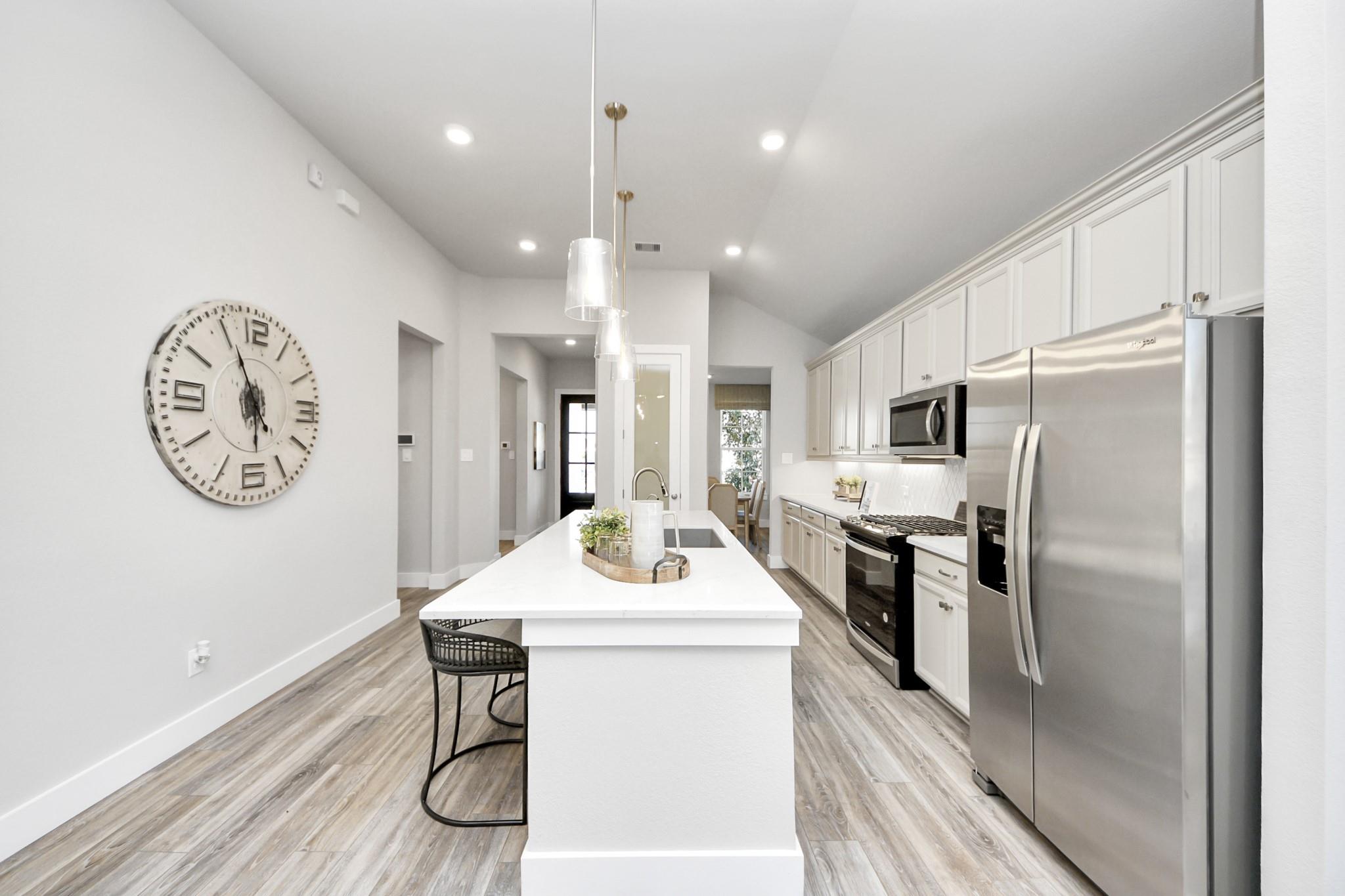 5014 Mesa Cove Drive