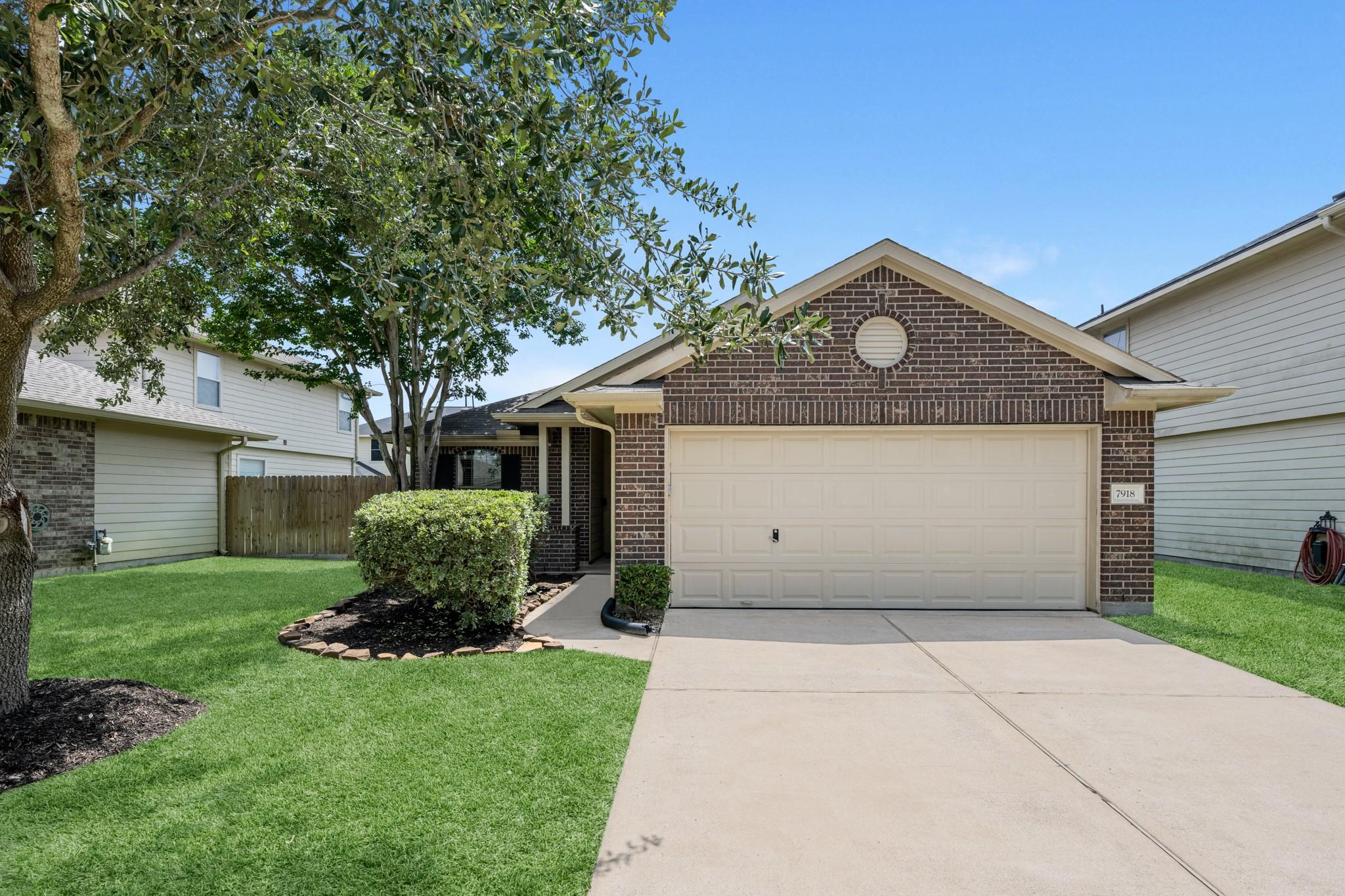 7918 Cardinal Landing Lane