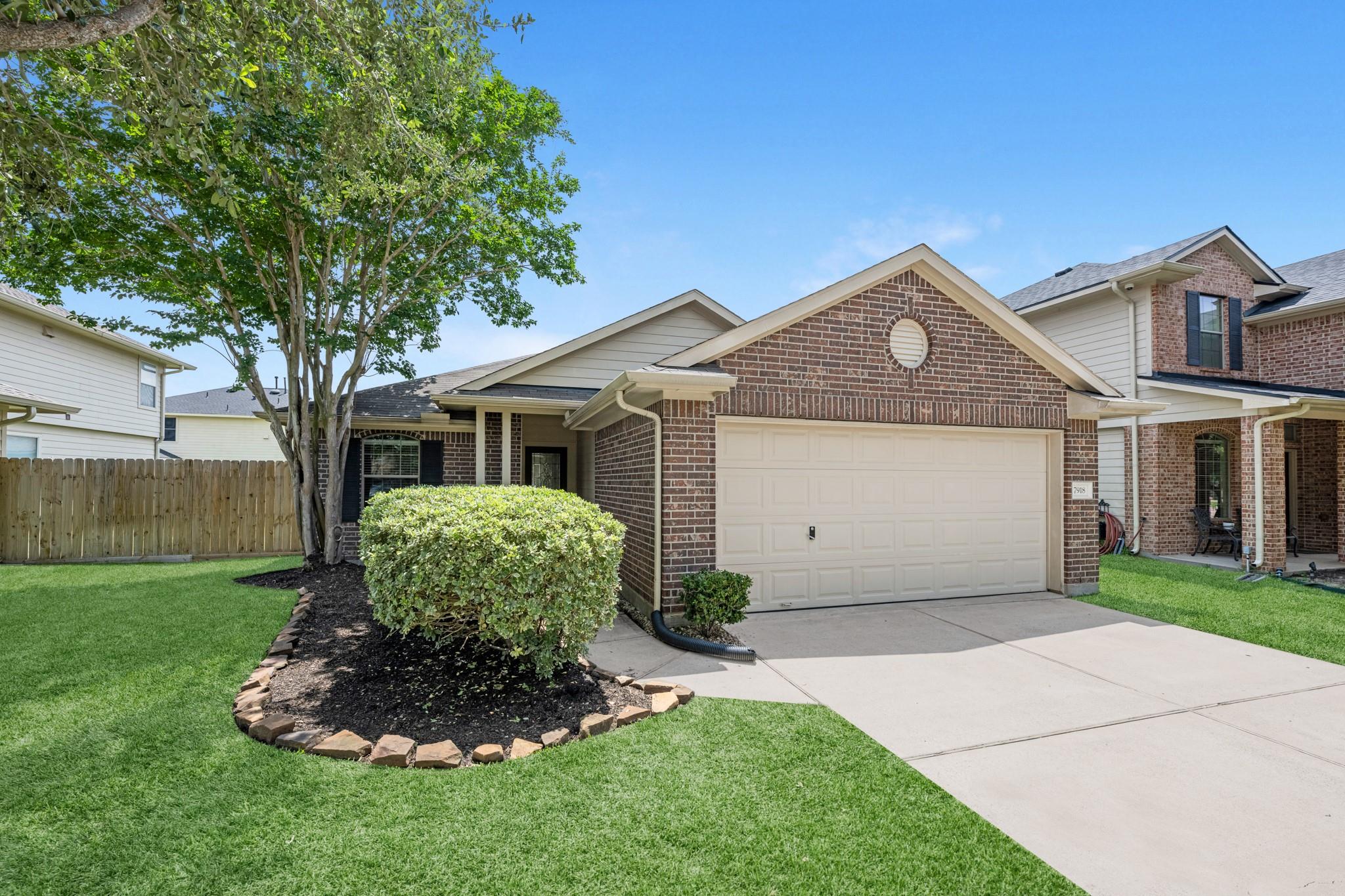 7918 Cardinal Landing Lane