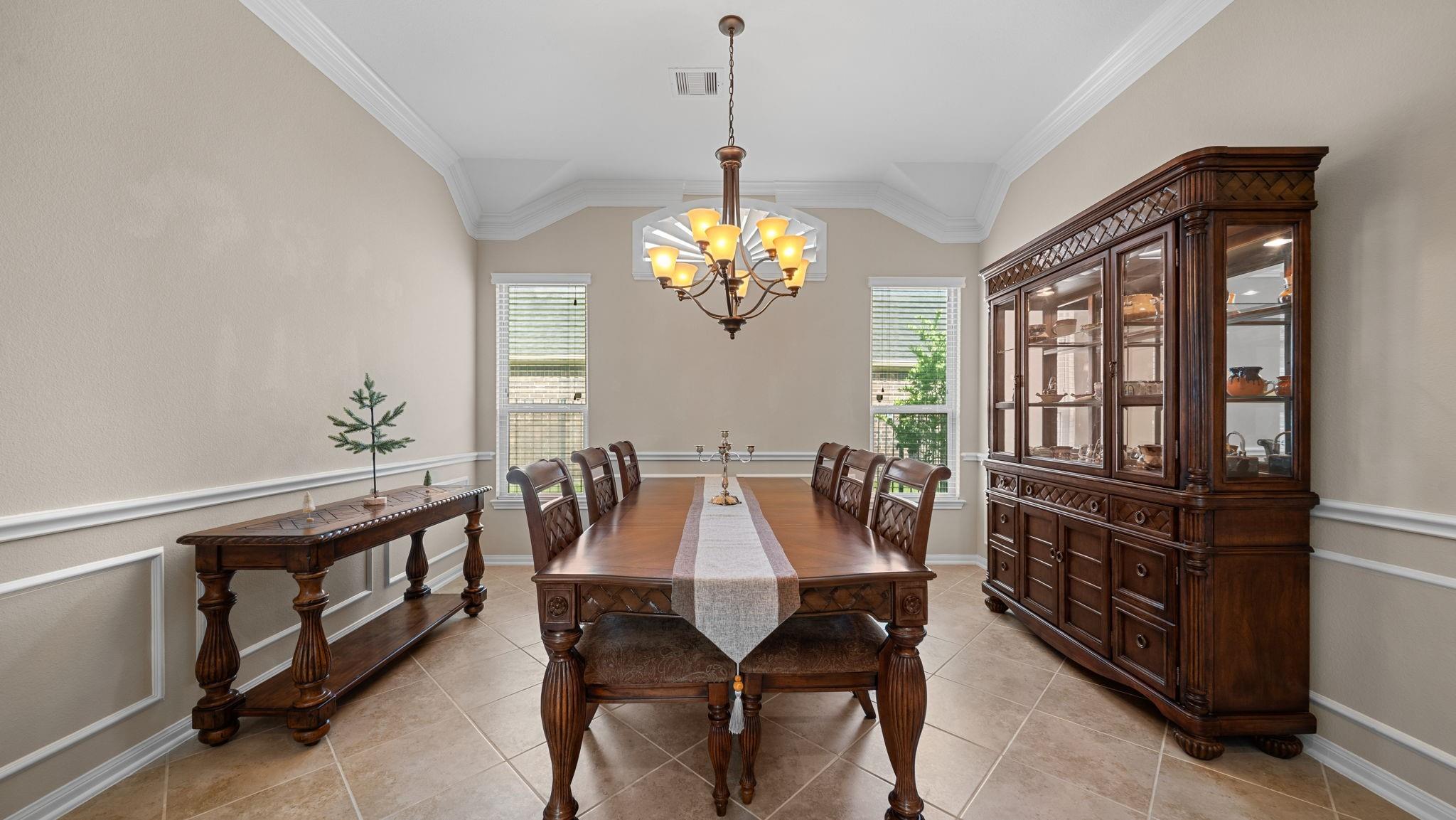 7935 Lake Commons Drive