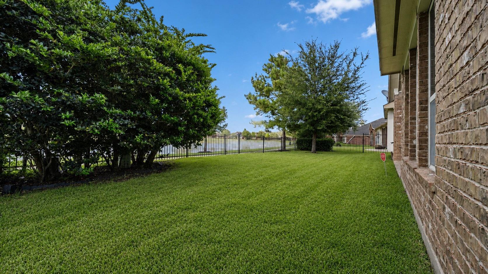 7935 Lake Commons Drive