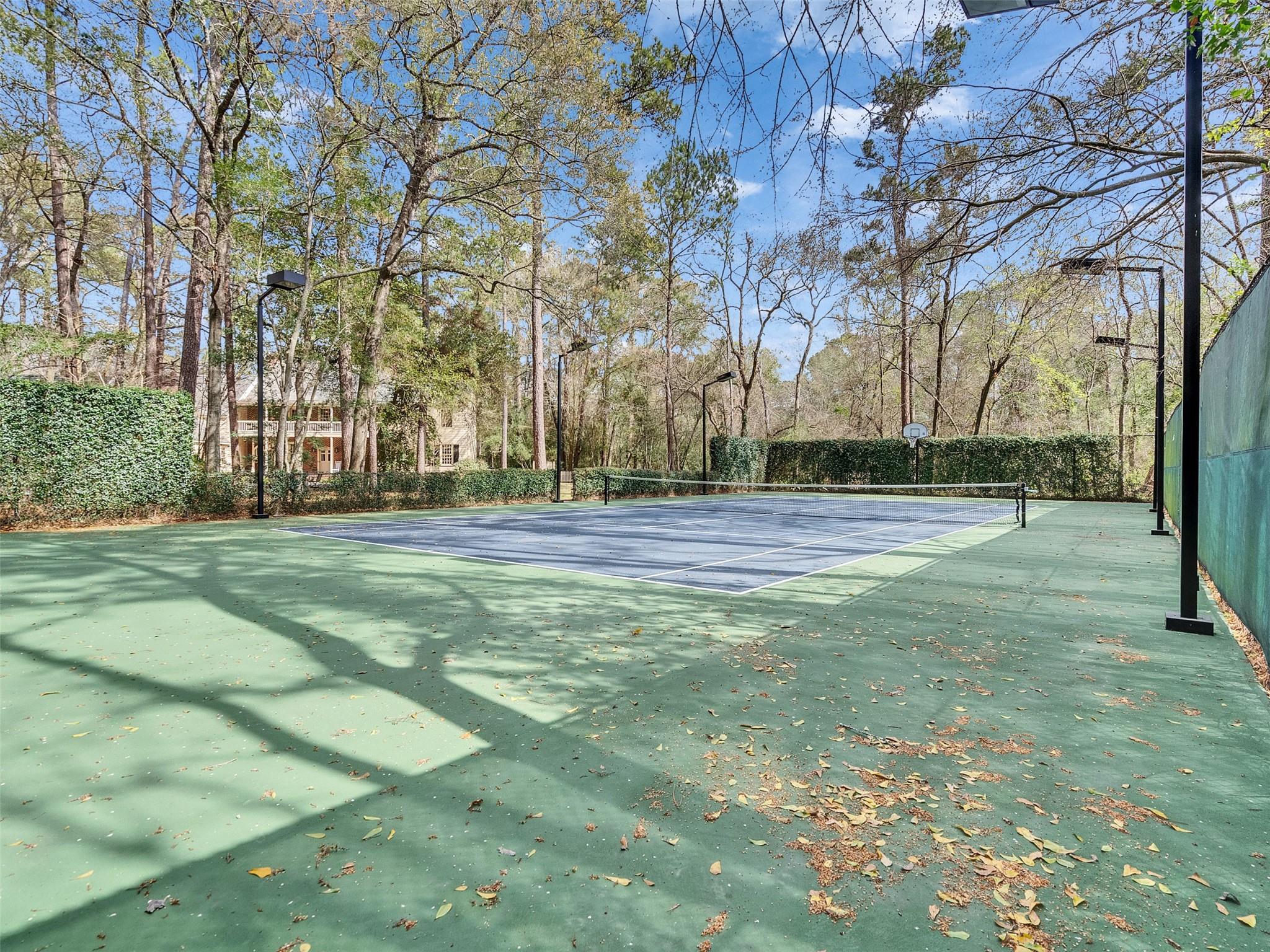 5212 Strack Road