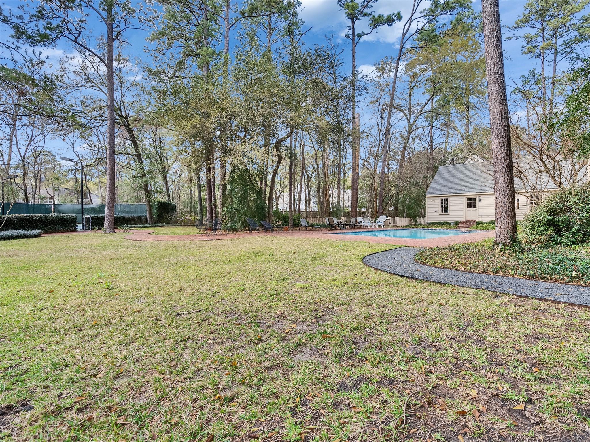 5212 Strack Road