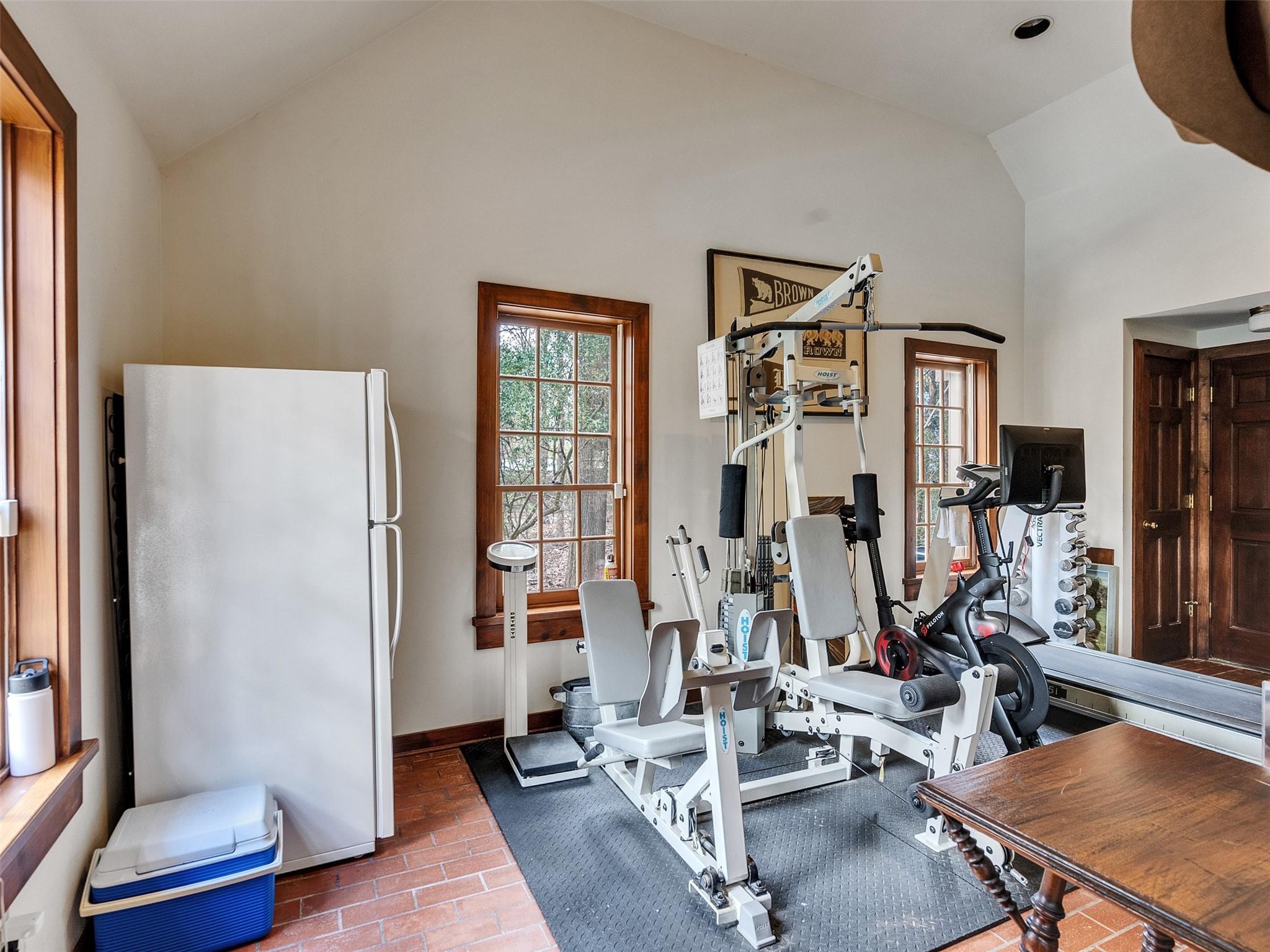 5212 Strack Road