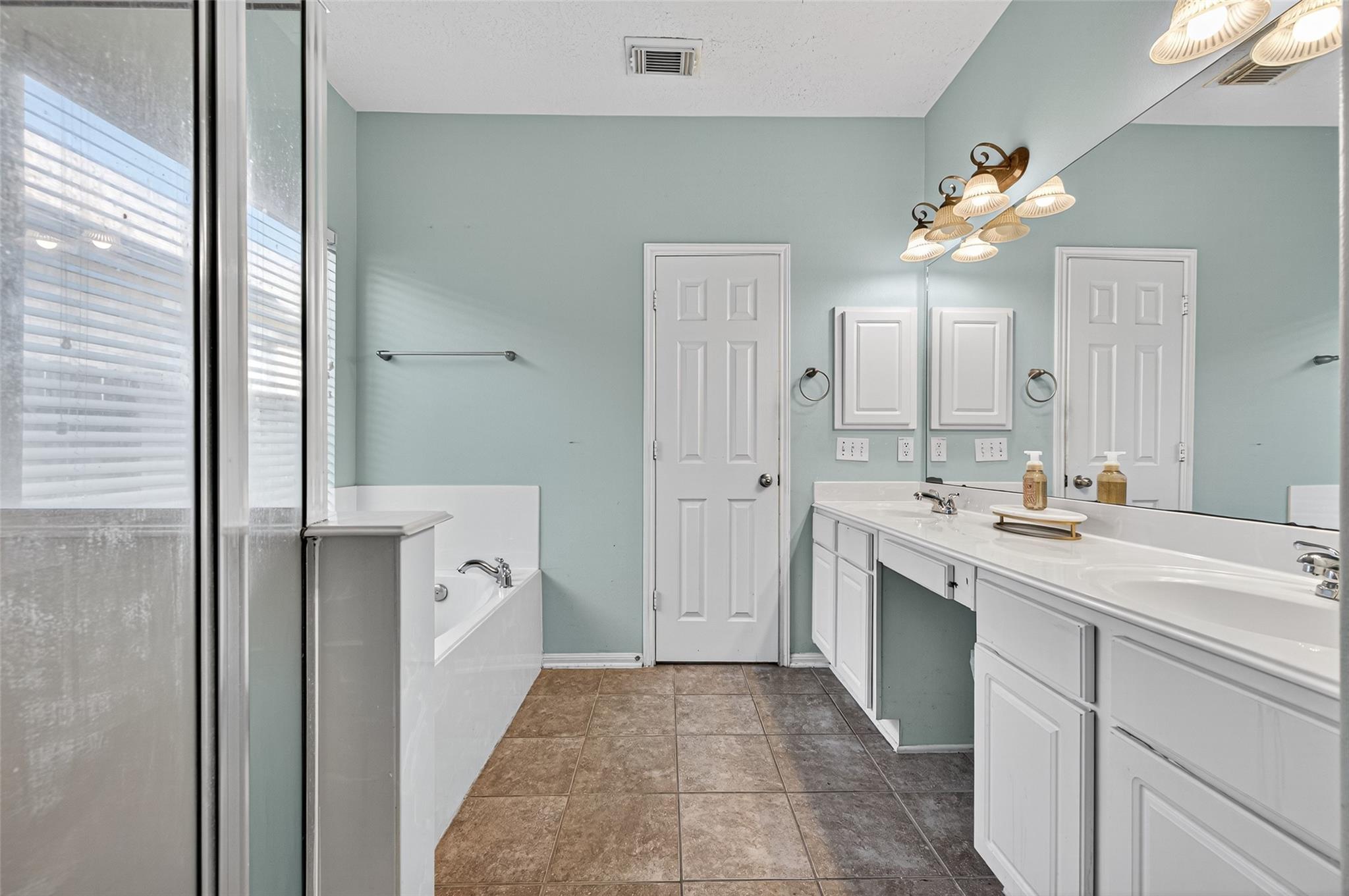 3002 Rusty Bridge Court, Spring