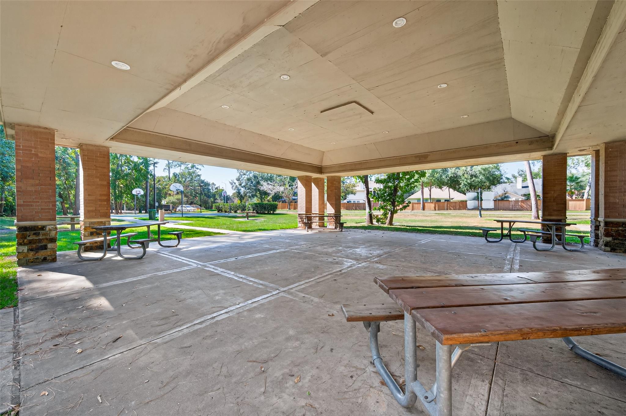 3002 Rusty Bridge Court, Spring