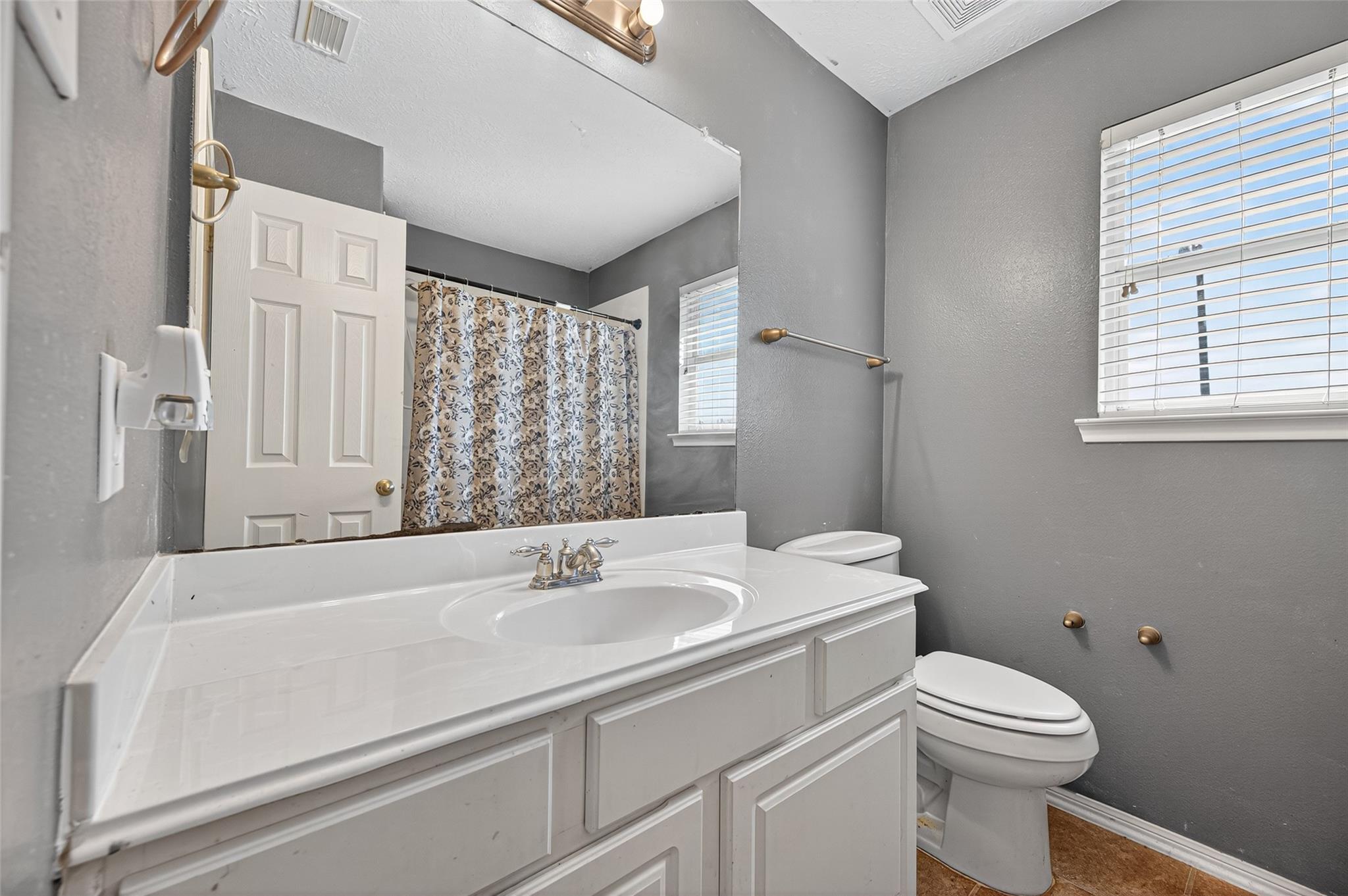 3002 Rusty Bridge Court, Spring