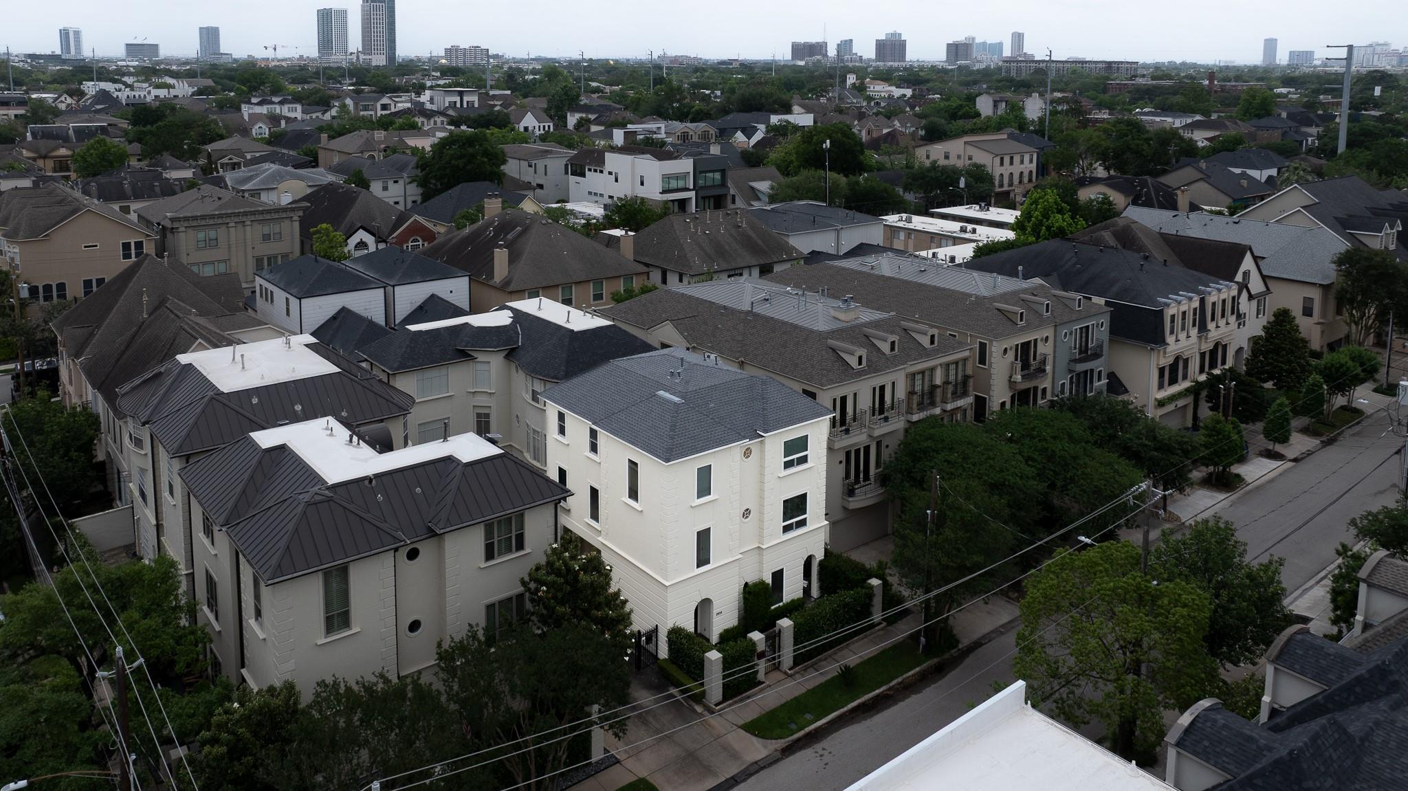 2105 Mcduffie Street