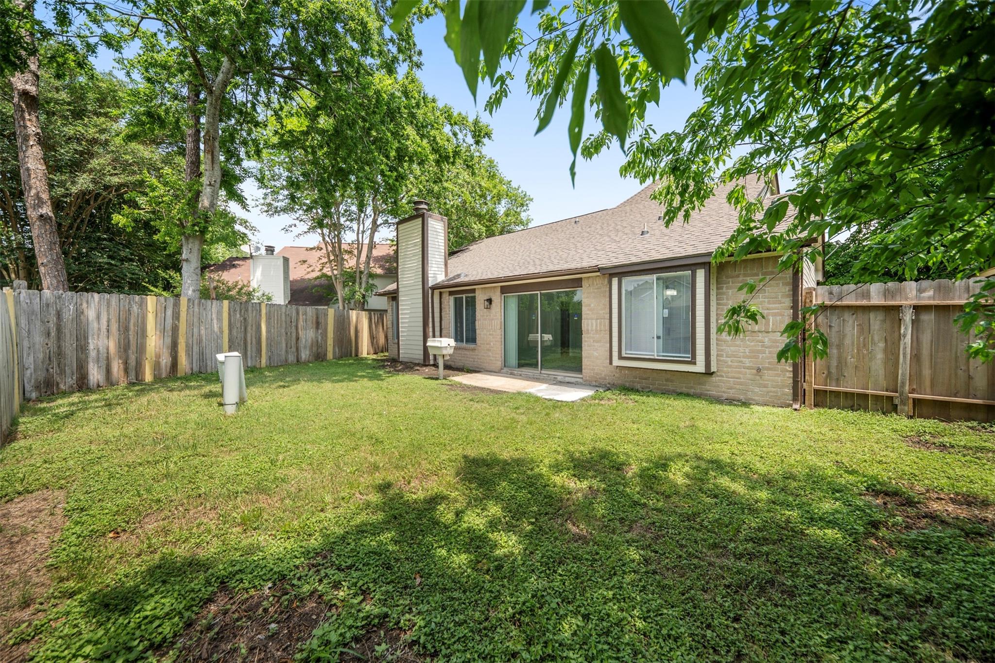 11915 Green Glade Drive