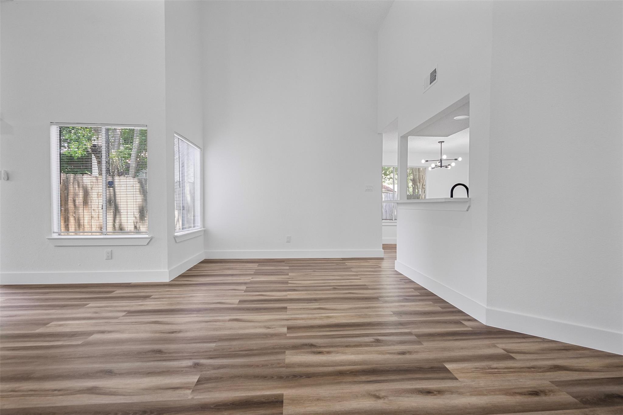 11915 Green Glade Drive