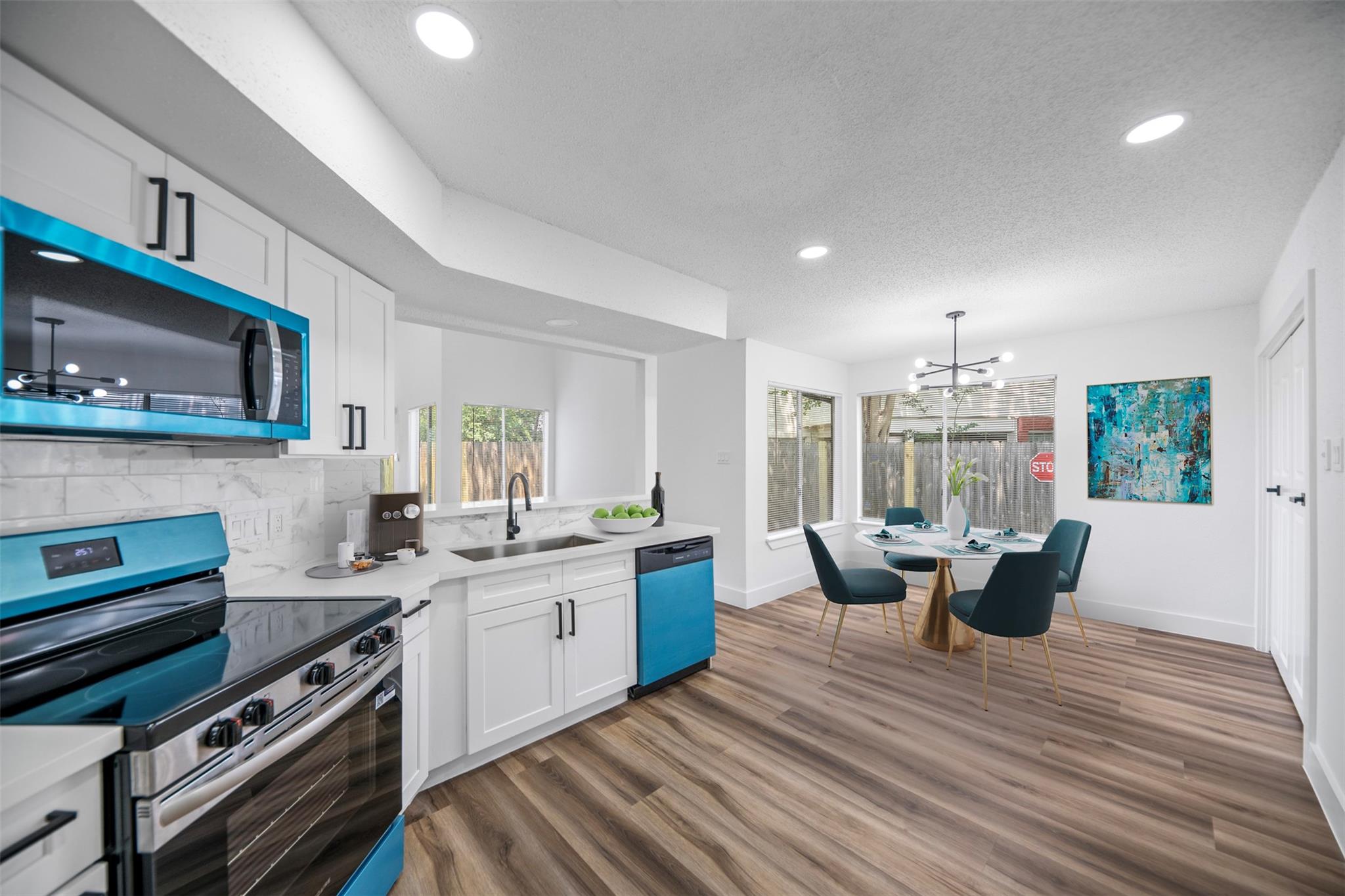 11915 Green Glade Drive
