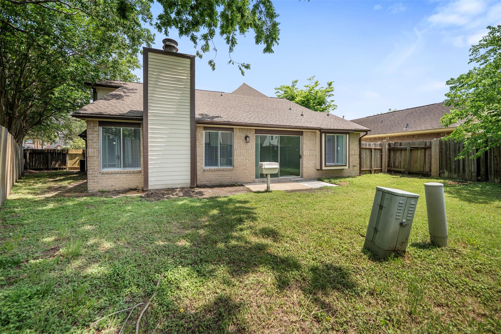 11915 Green Glade Drive
