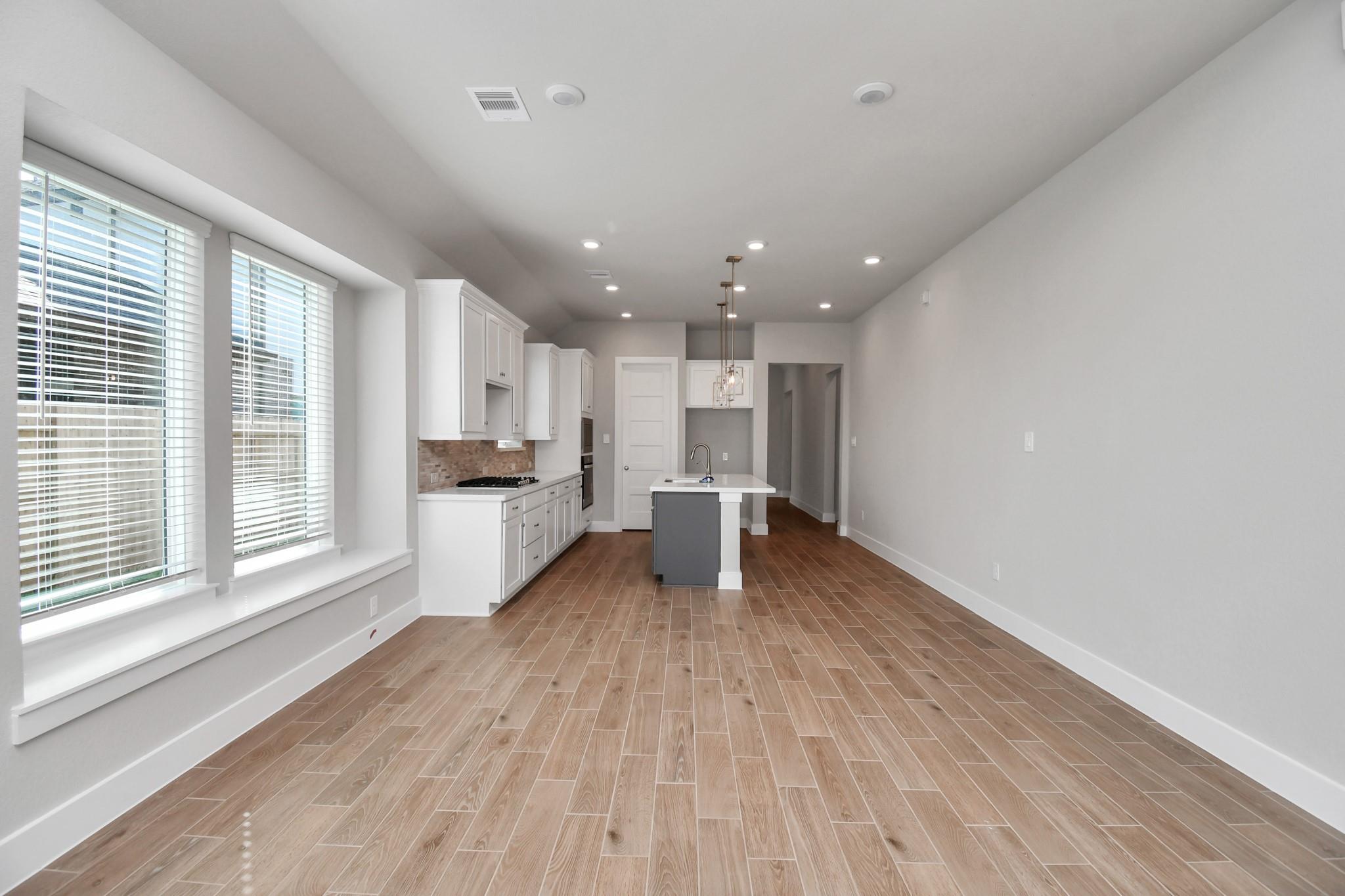 6615 Arabella Lakes Drive