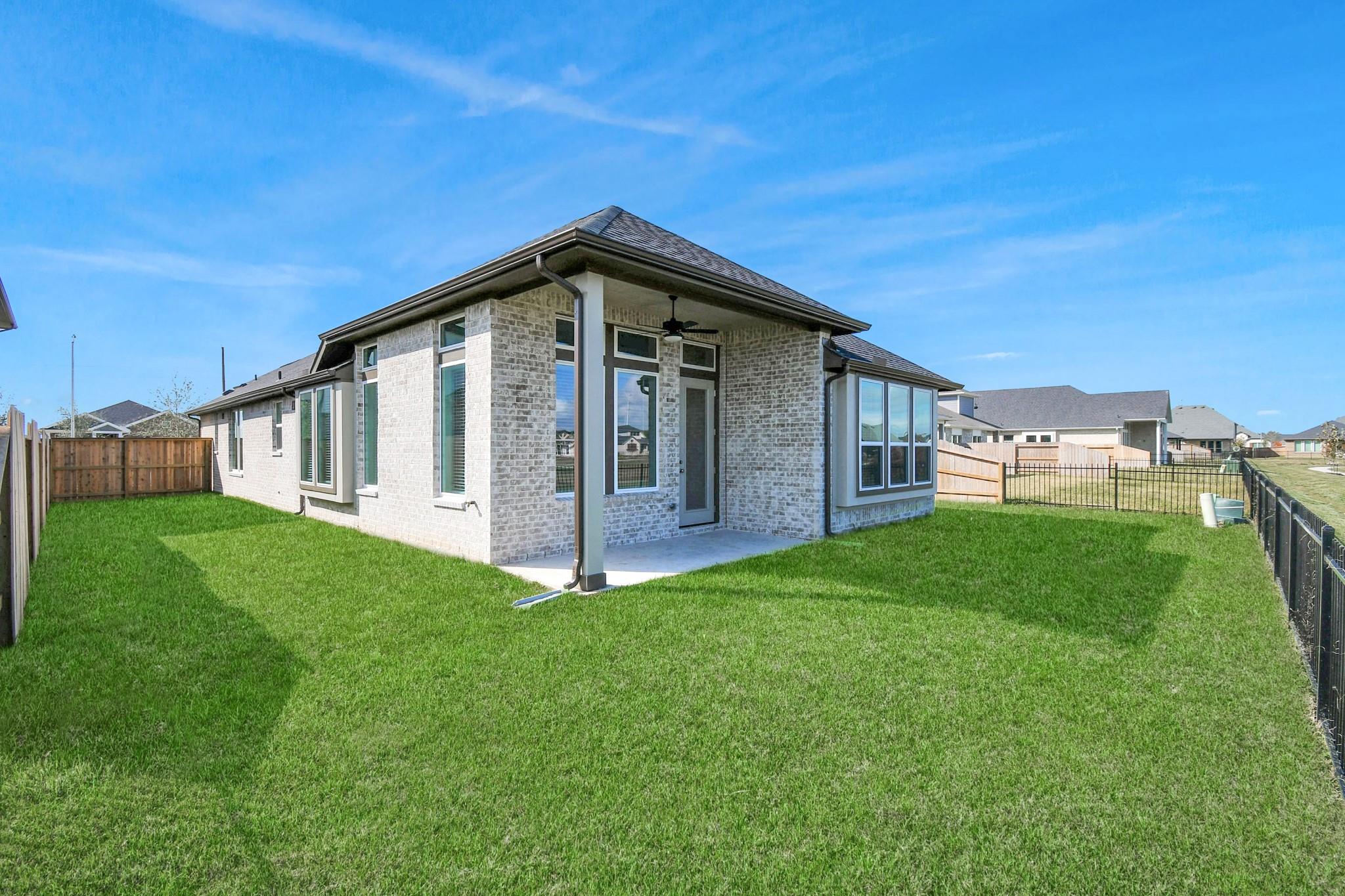 6615 Arabella Lakes Drive