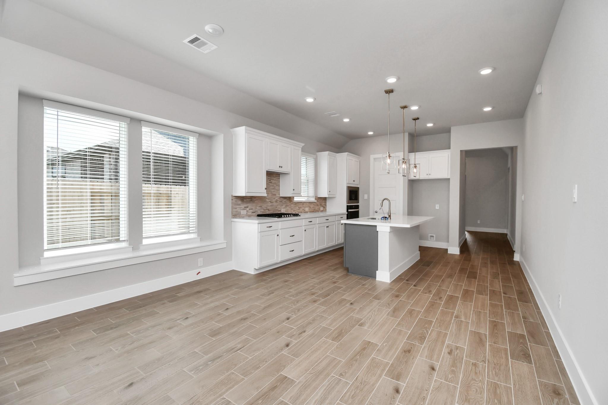 6615 Arabella Lakes Drive