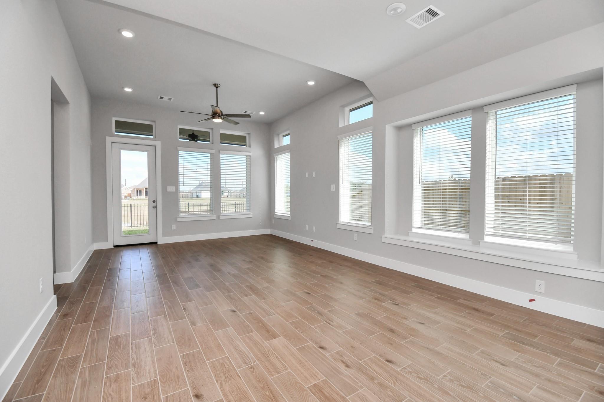 6615 Arabella Lakes Drive