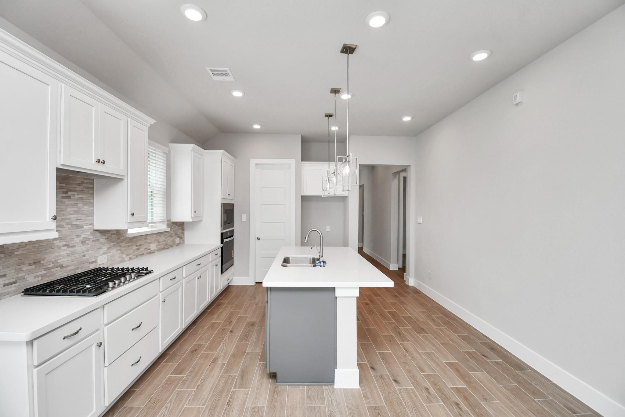 6615 Arabella Lakes Drive