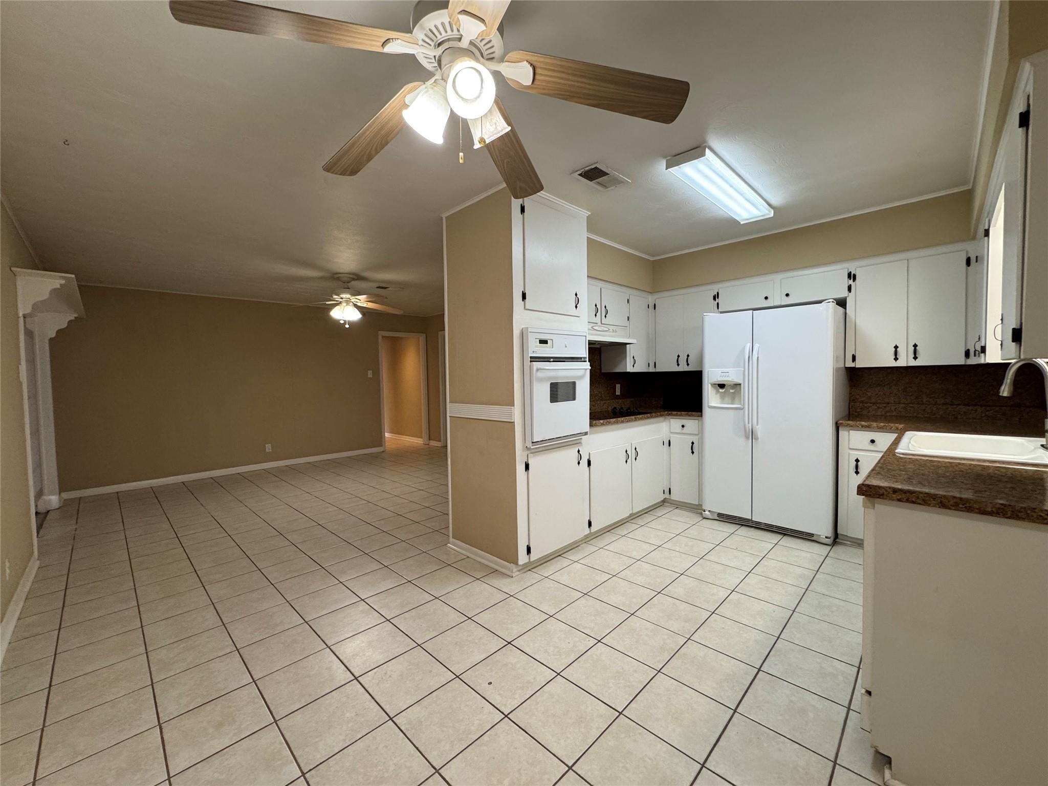 1812 Dolphin Drive, Seabrook