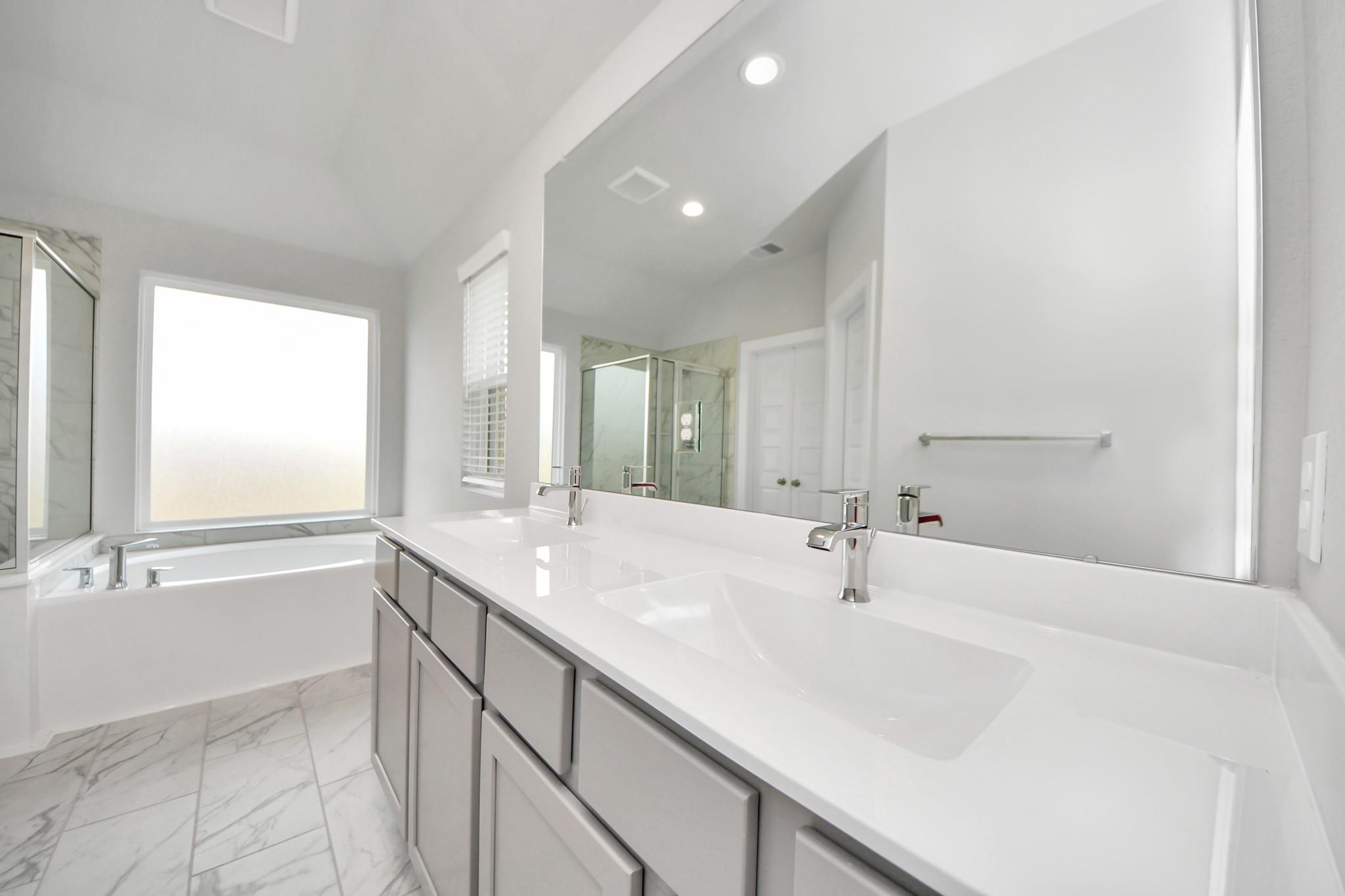 18555 Athena Flower Drive