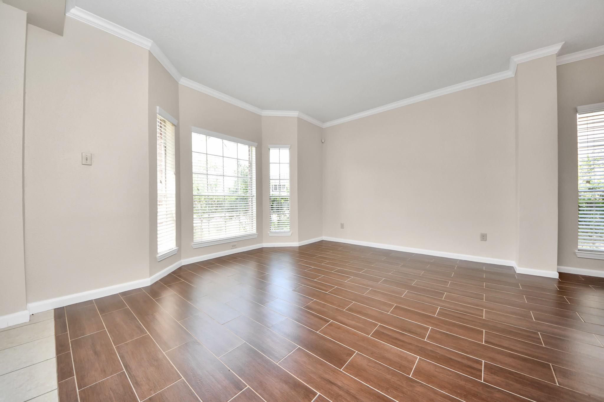 5606 Charlestown Colony Drive