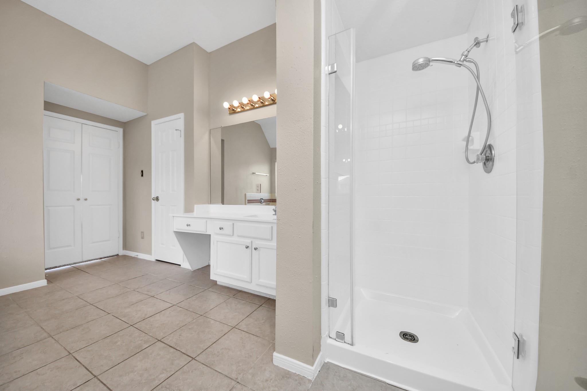 5606 Charlestown Colony Drive