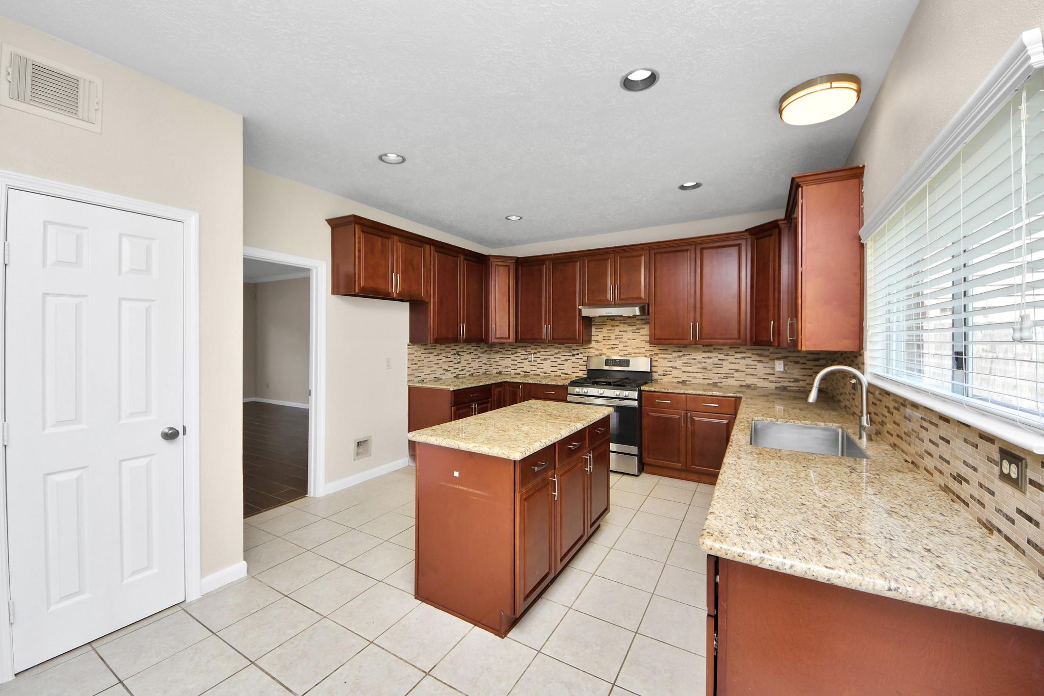 5606 Charlestown Colony Drive