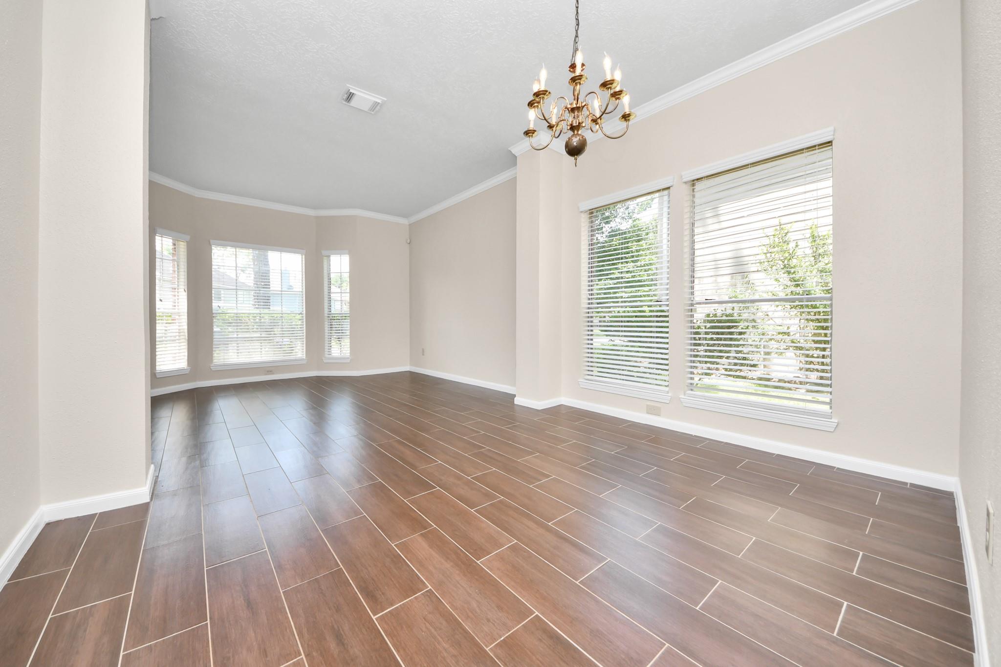 5606 Charlestown Colony Drive