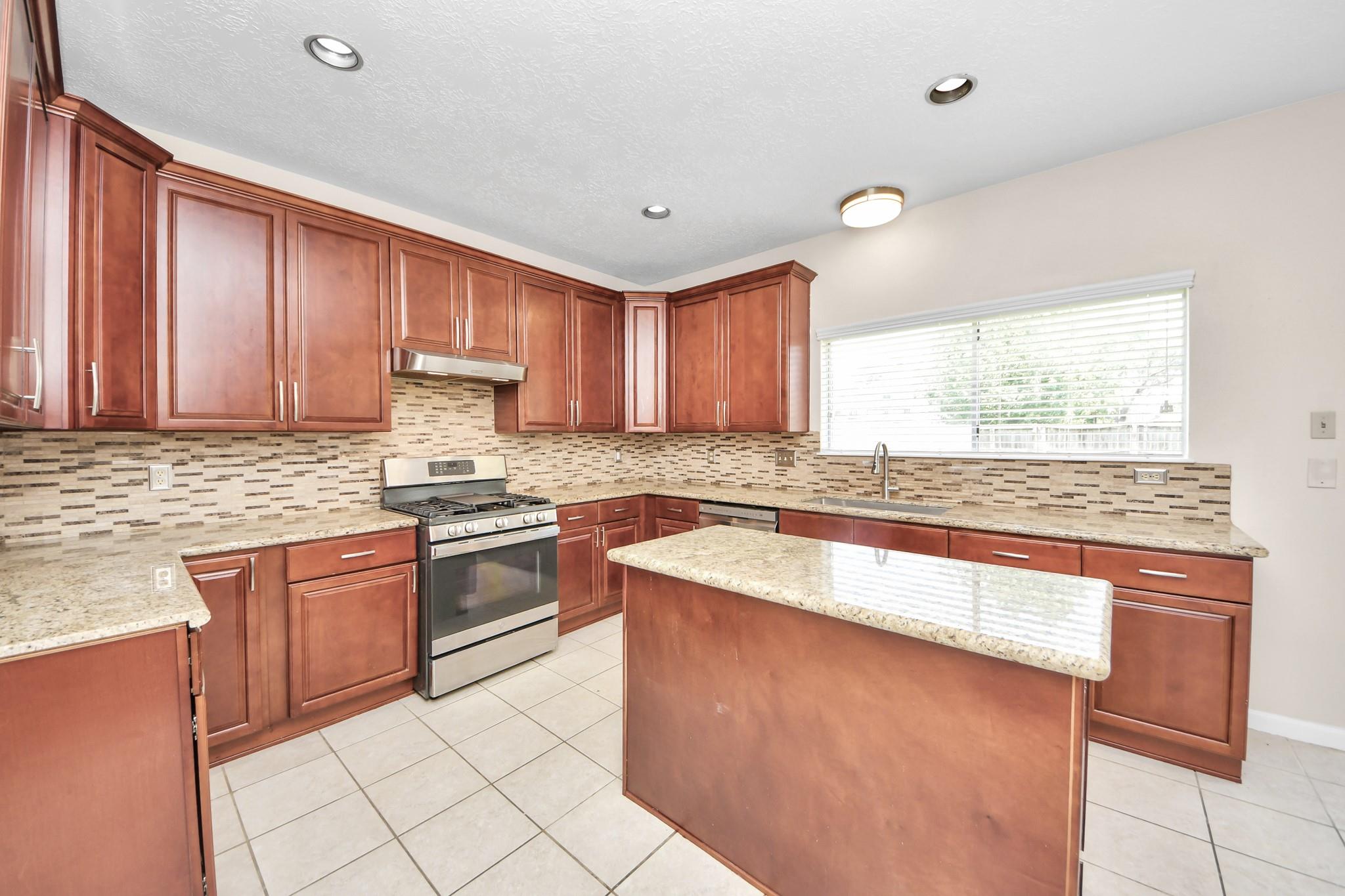 5606 Charlestown Colony Drive
