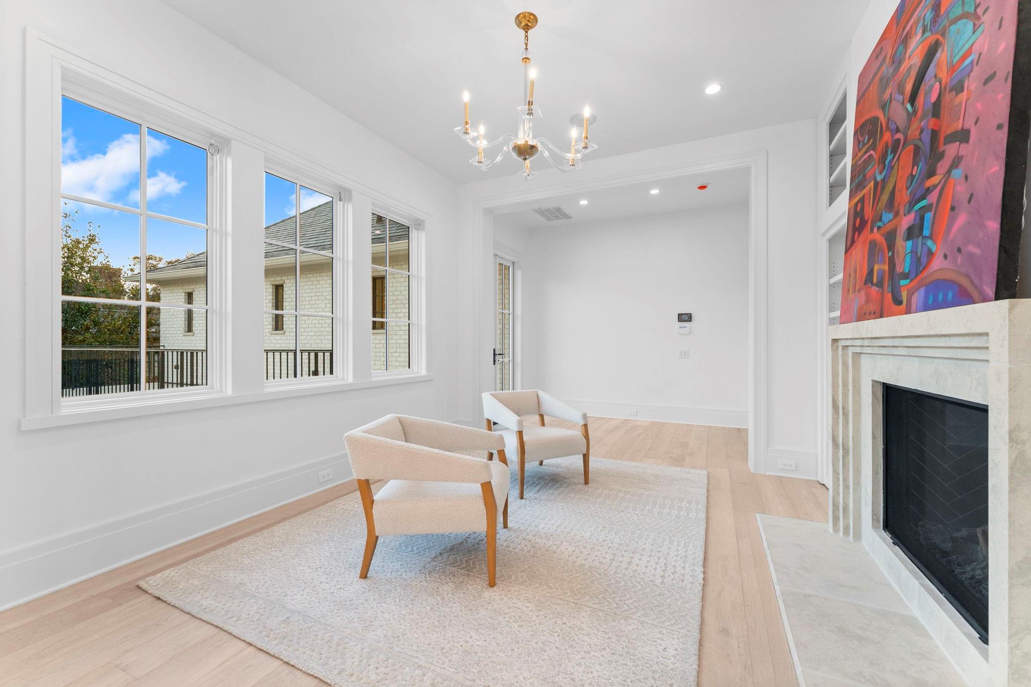 3653 Chevy Chase Drive