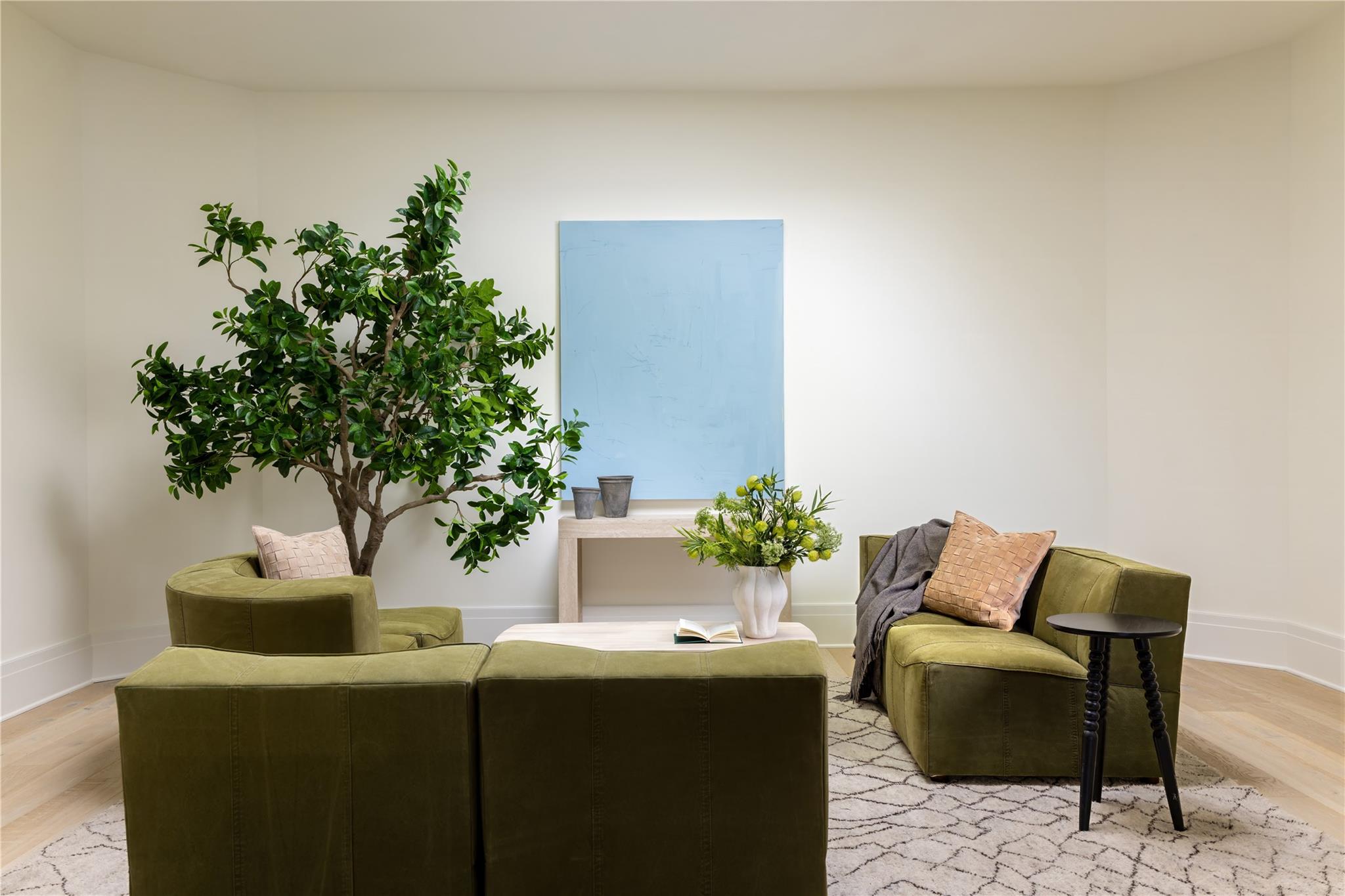 3653 Chevy Chase Drive