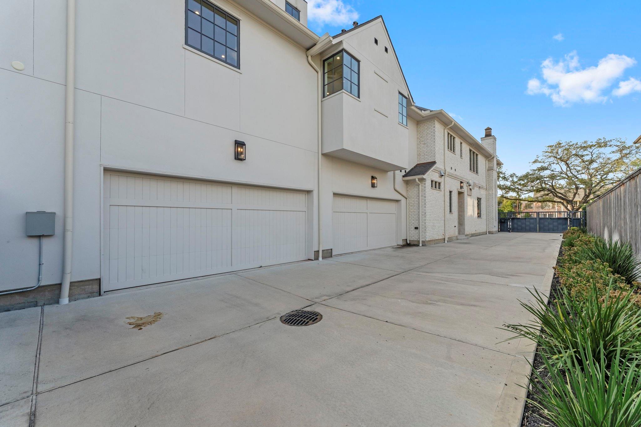 3653 Chevy Chase Drive