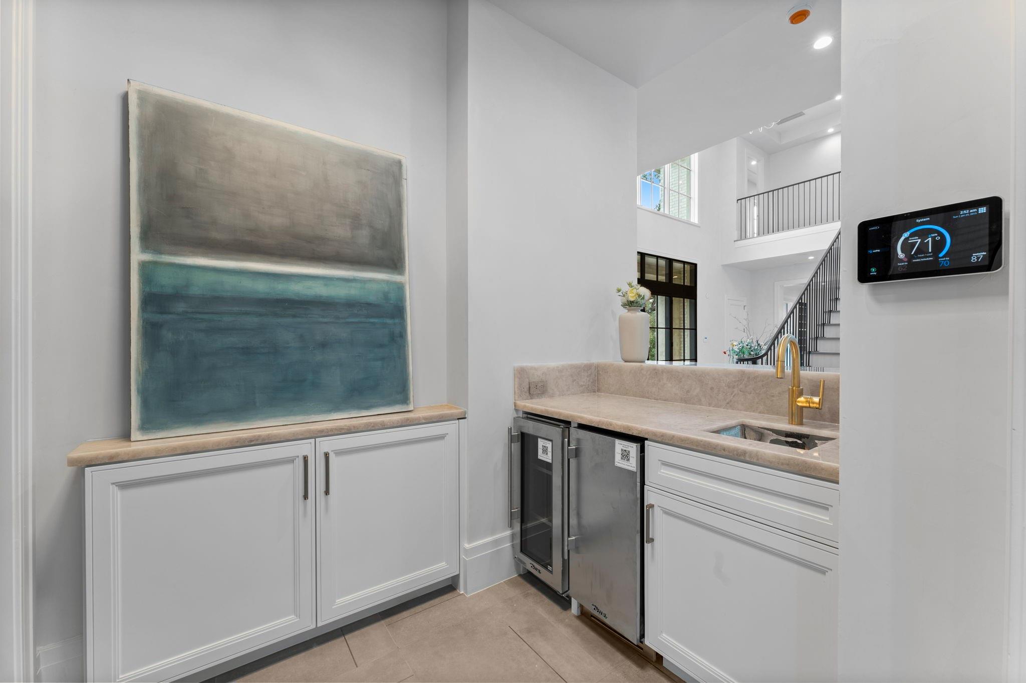 3653 Chevy Chase Drive