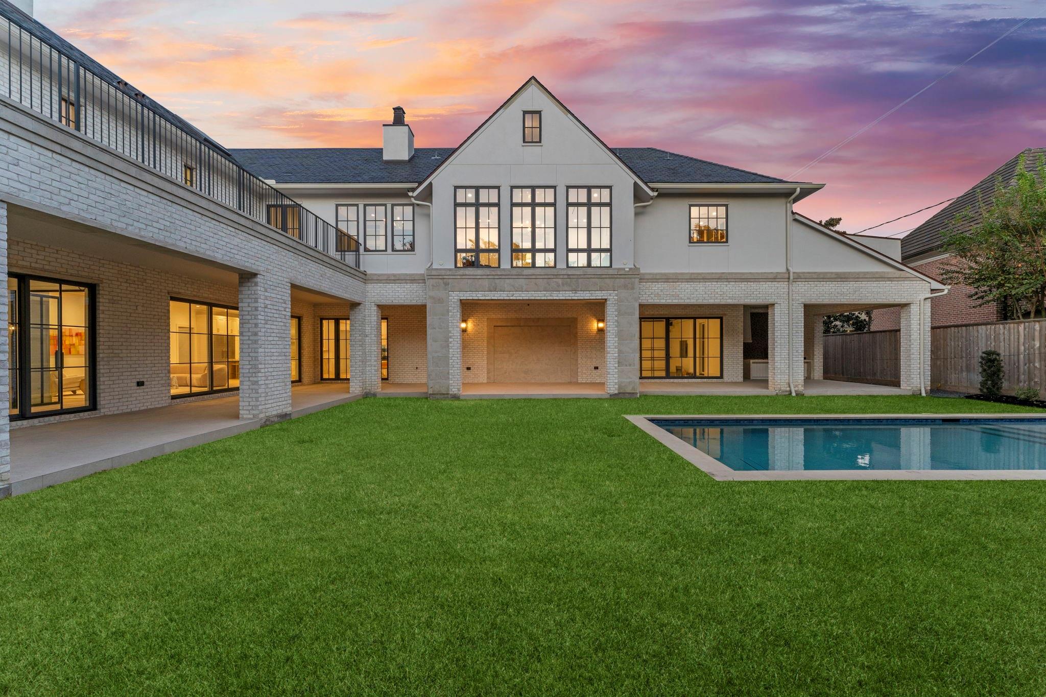 3653 Chevy Chase Drive