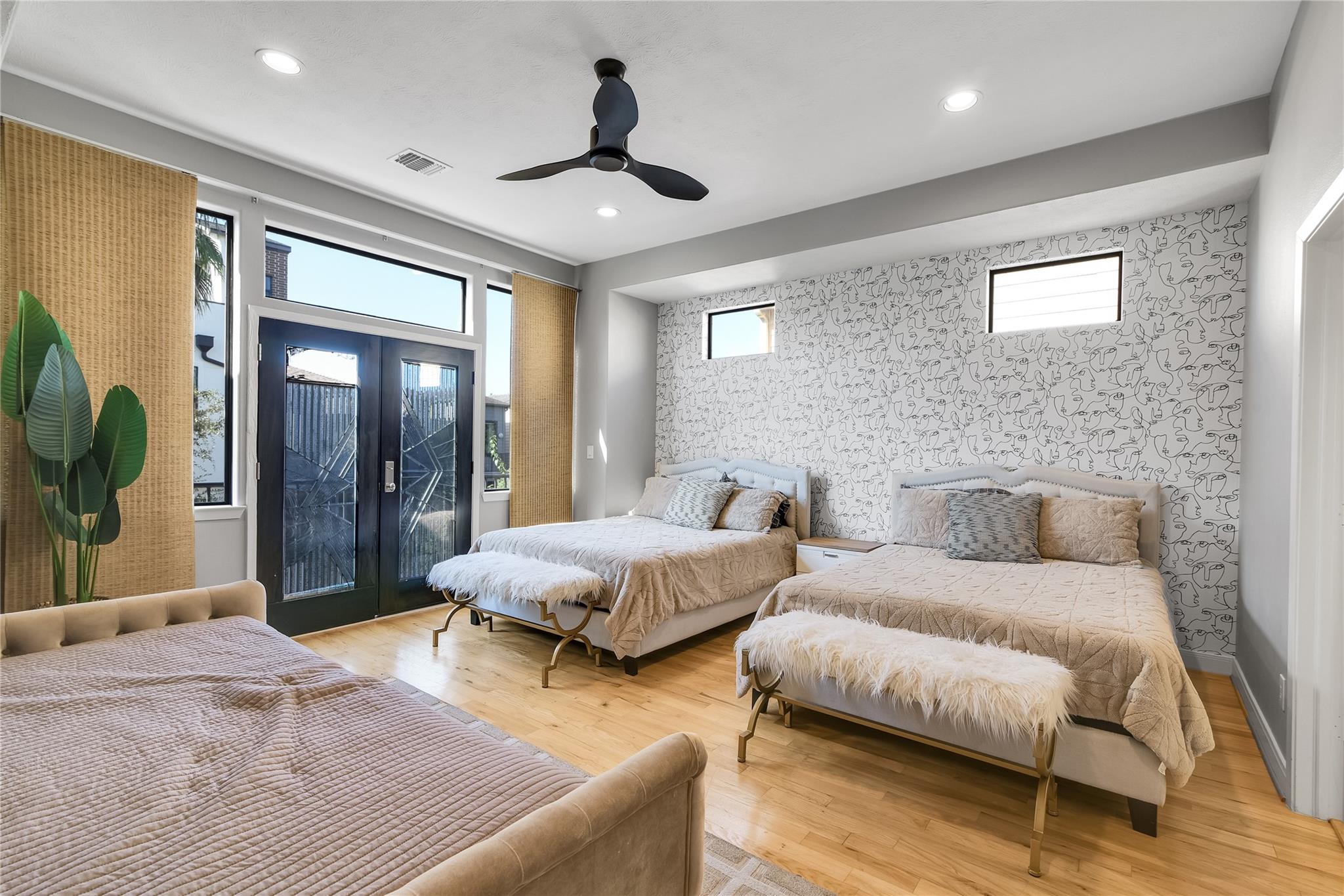 5213 Lillian Street