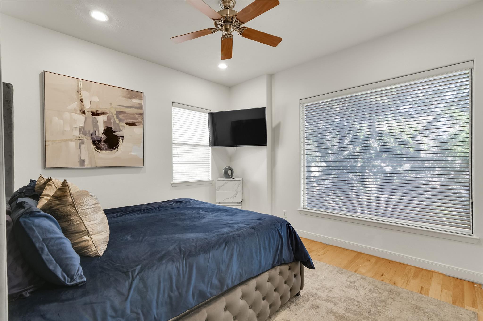5213 Lillian Street
