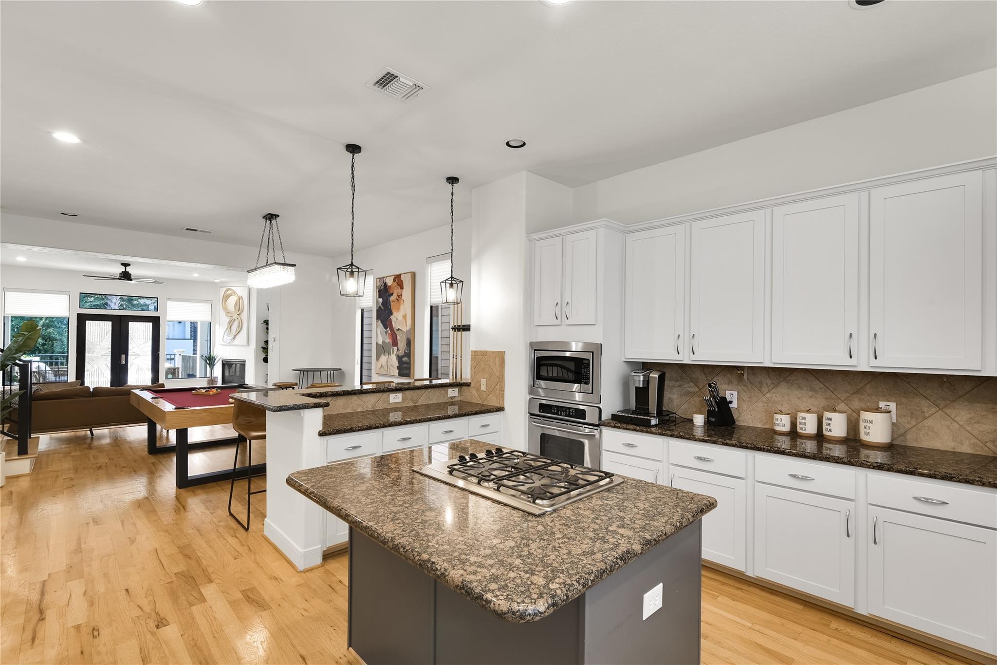 5213 Lillian Street