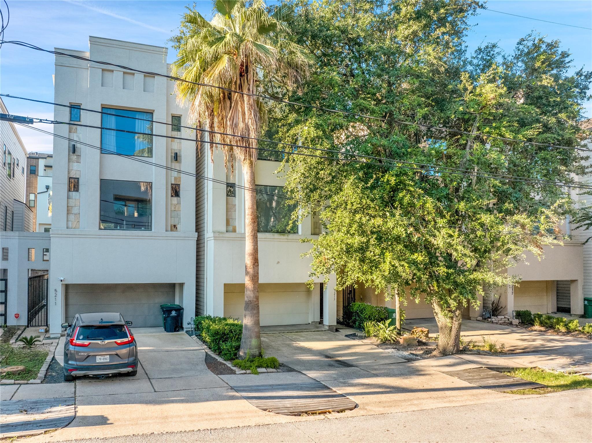 5213 Lillian Street