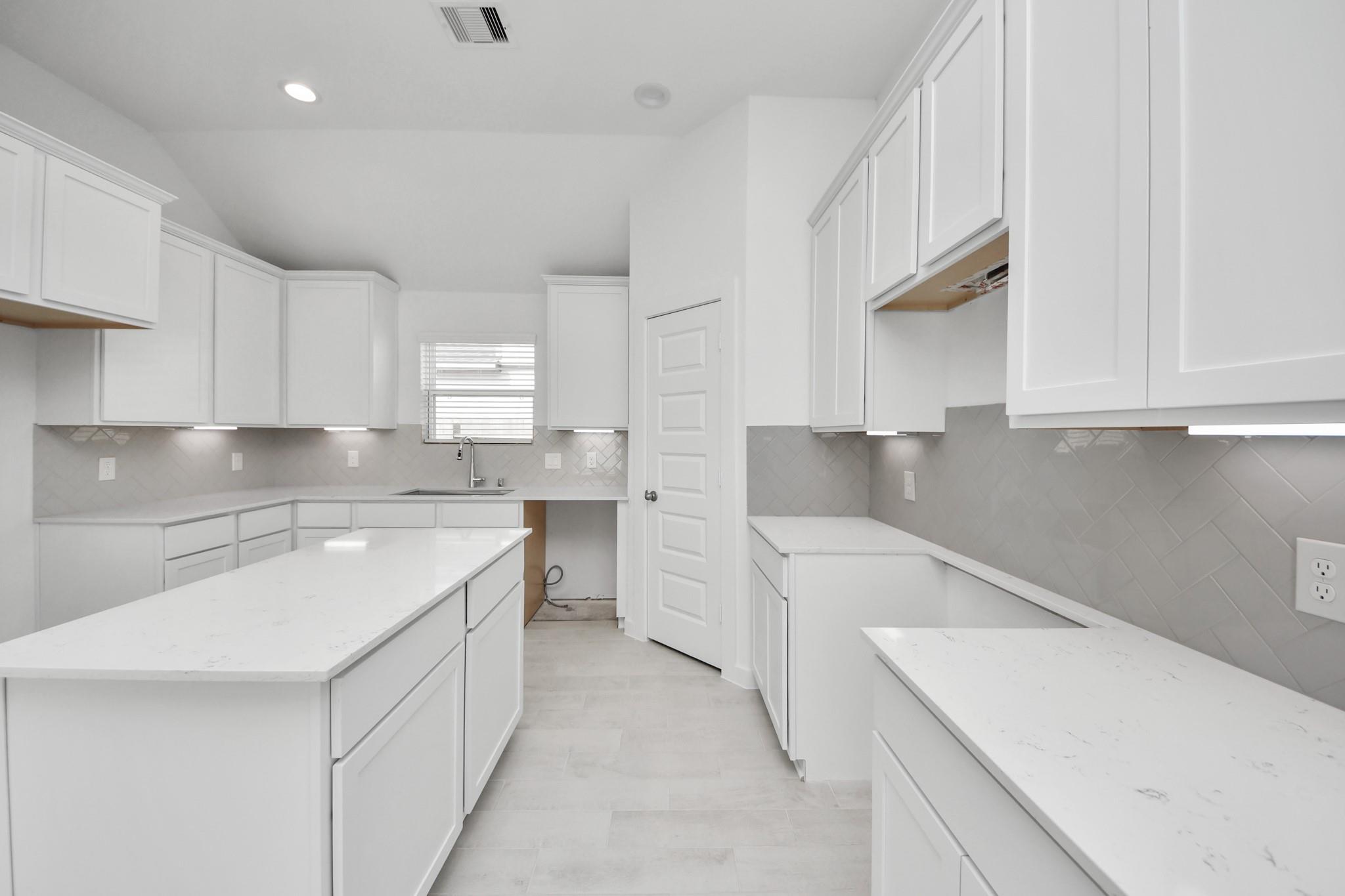 5823 Madison Trail Drive
