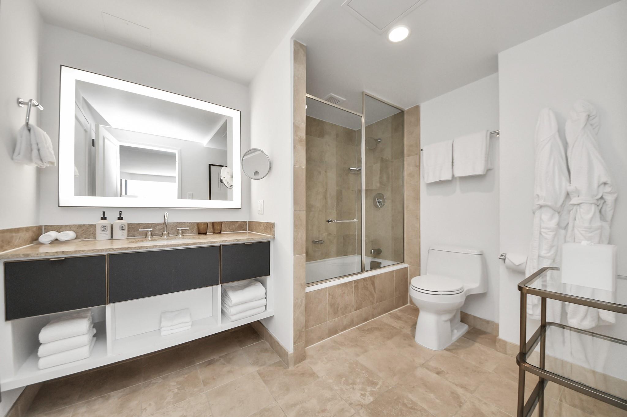 1300 Lamar Street # S8