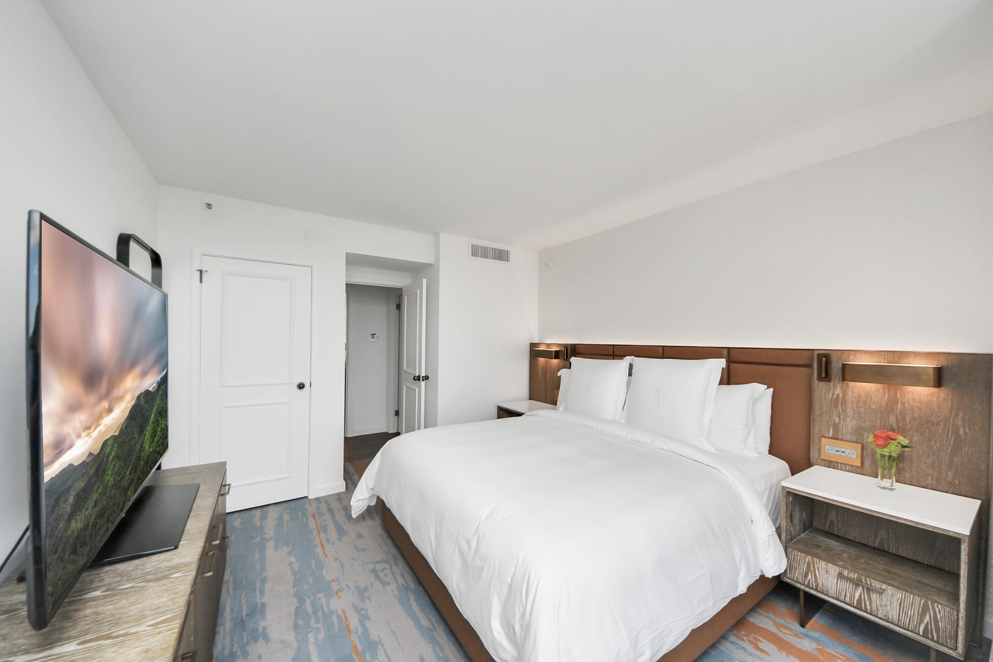 1300 Lamar Street # S8